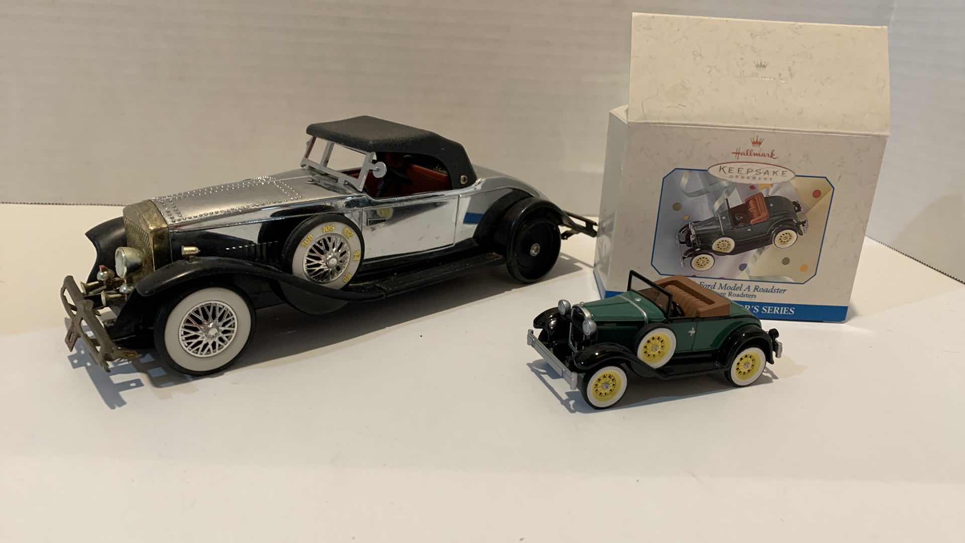 Photo 1 of 2 COLLECTABLE CARS