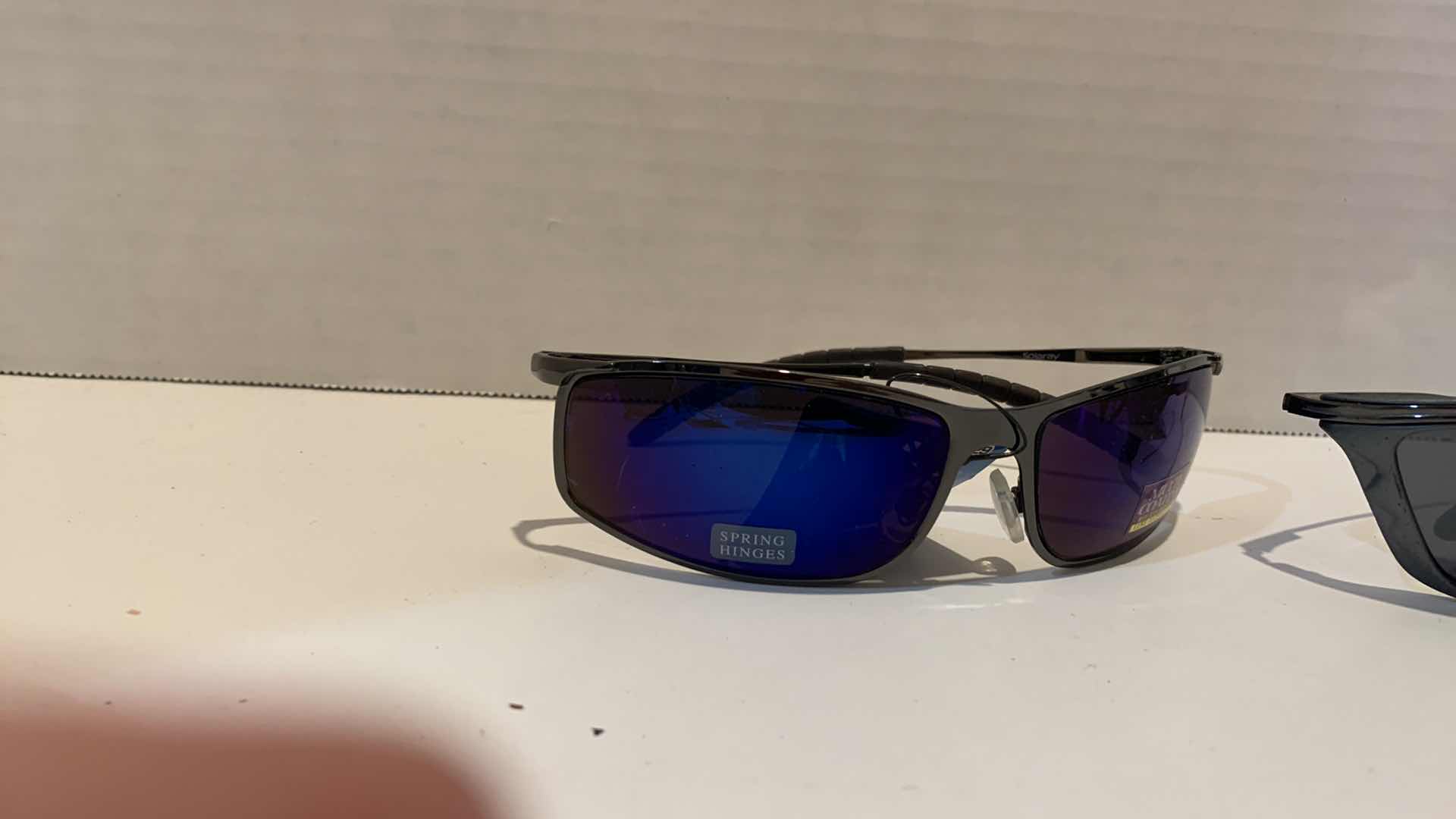 Photo 5 of 4 NEW PAIR SUNGLASSES