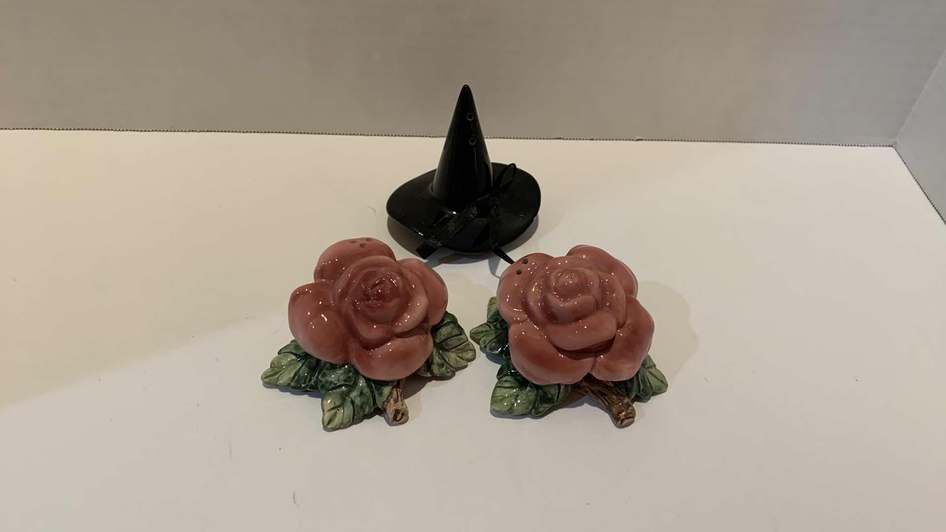 Photo 1 of 3 PCS ROSE PAPER AND SALT SHAKER