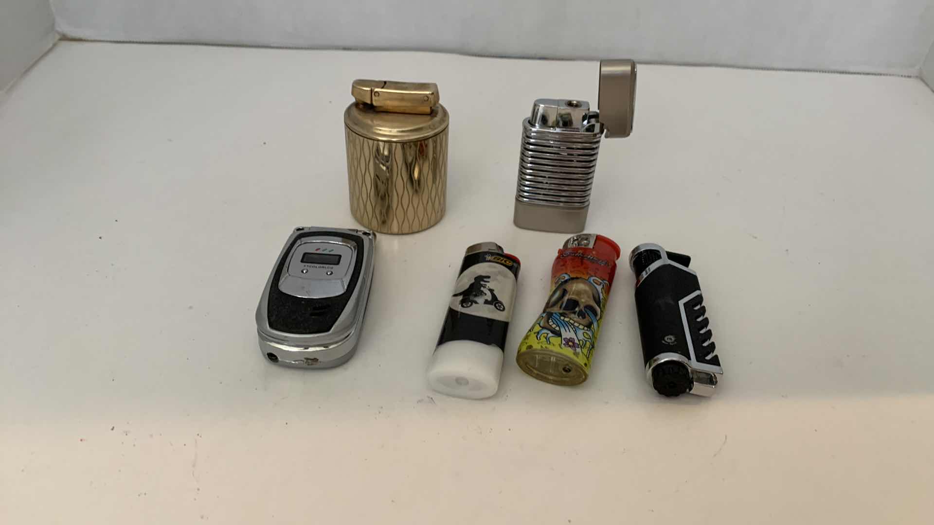 Photo 1 of 6 PCS ASSORTED CIGARETTES LIGHTERS