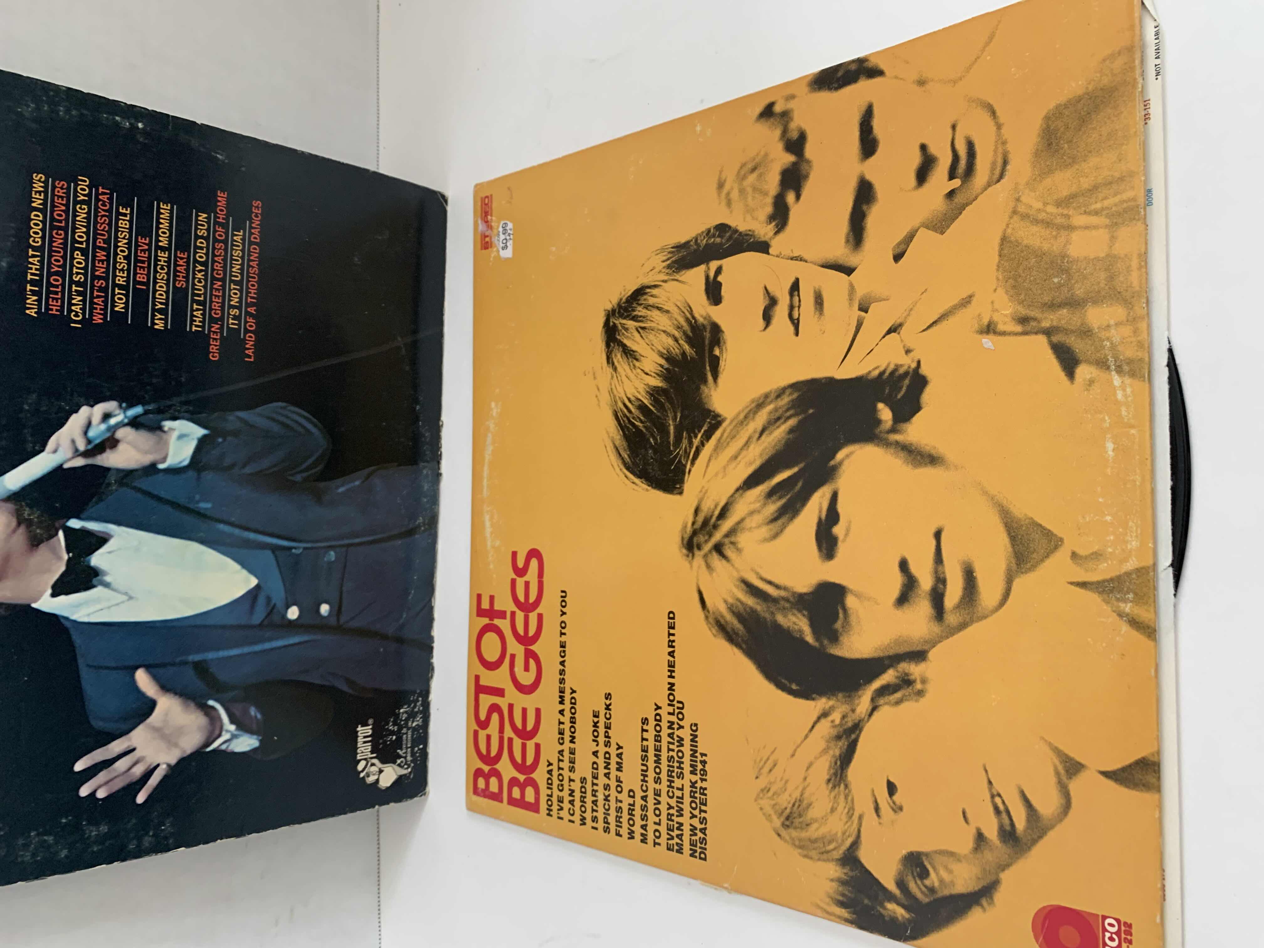 Photo 3 of VINTAGE RECORDS TOM JONES AND THE BEE GEES