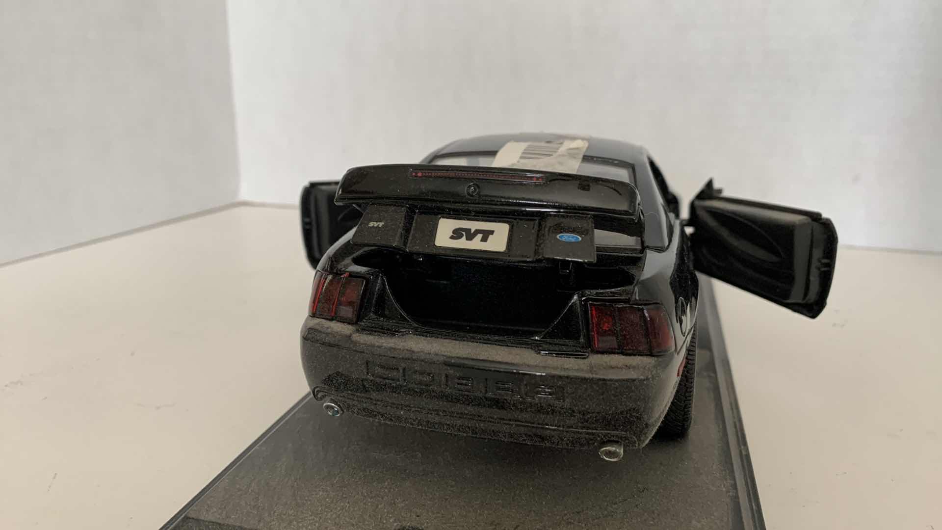 Photo 3 of 2003 FORD SVT MUSTANG COBRA COLLECTABLE CAR