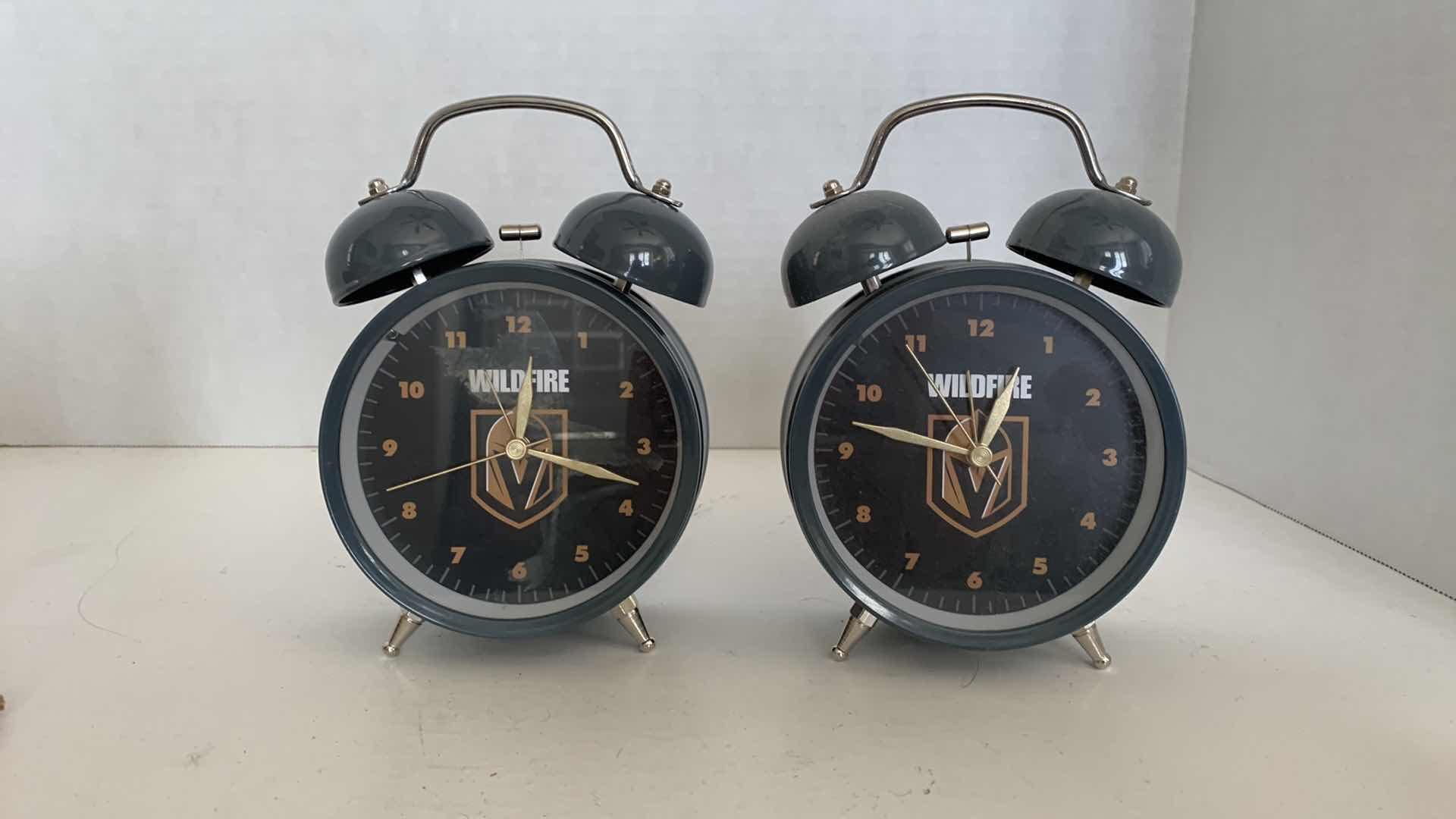 Photo 1 of 2 VEGAS GOLDEN KNIGHTS THEME TABLE CLOCKS