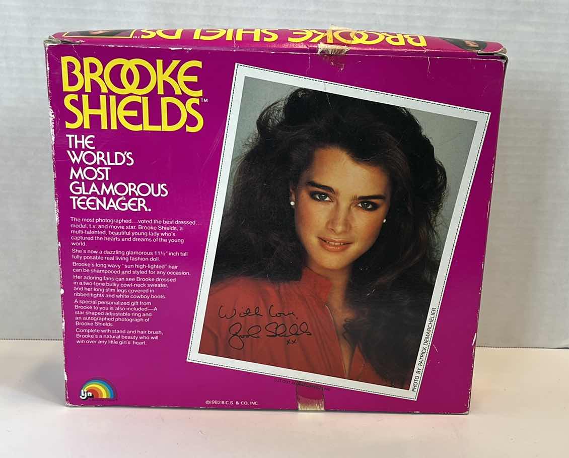 Photo 2 of 1982 LJN BROOKE SHIELDS DOLL MIB NRFB CELEBRITY TOY MOVIE FIGURE COLLECTIBLE 11.5”