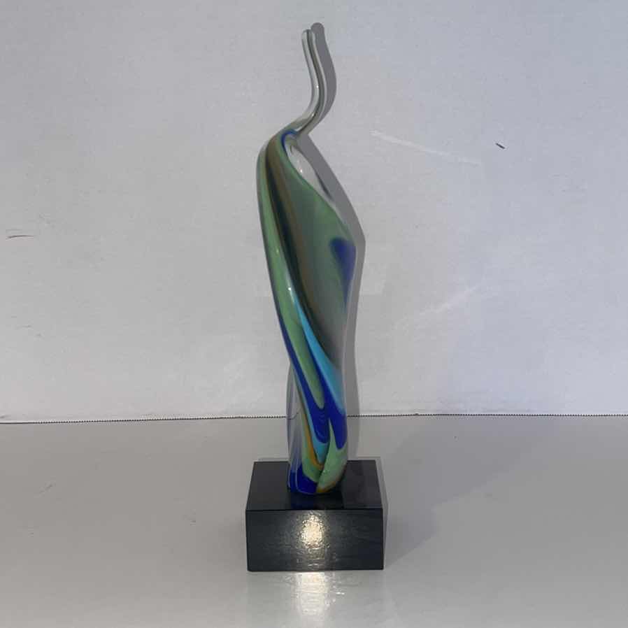 Photo 2 of MURANO STYLE HANDBLOWN GLASS SCULPTURE 12”H