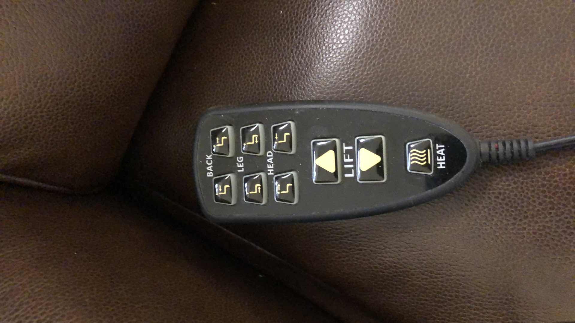 Photo 2 of LEATHER RECLINER MISSING REMOTE