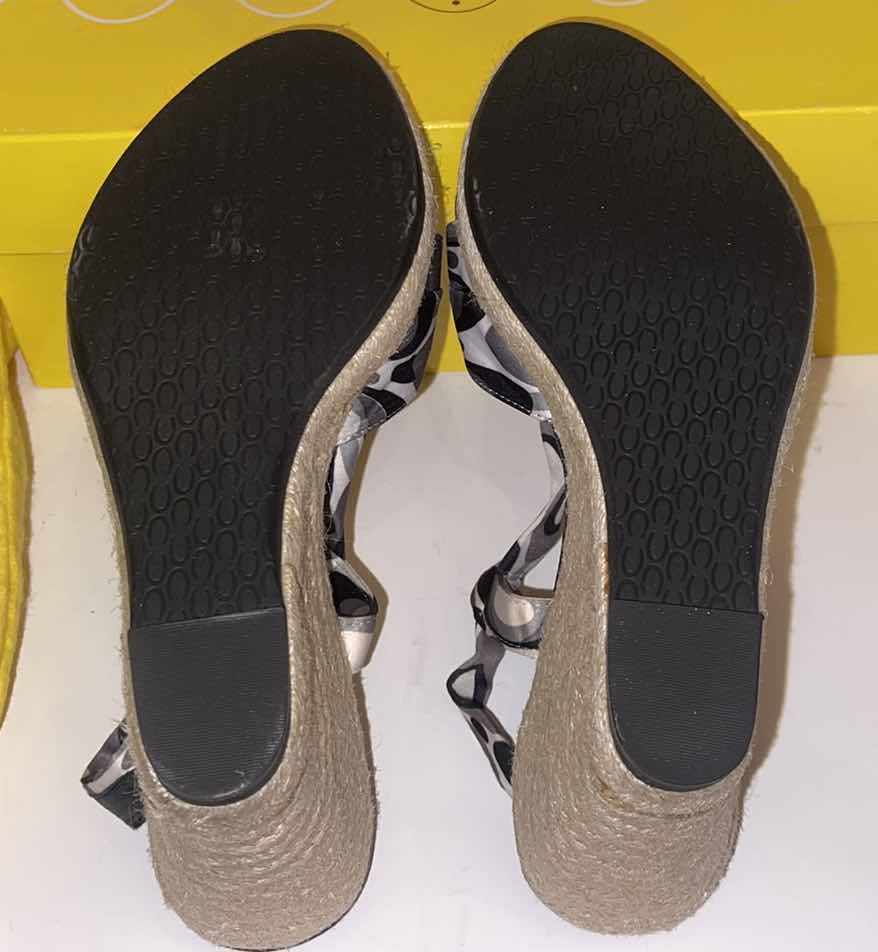 Photo 3 of CIRCA JOAN & DAVID BLACK WHITE GREY ESPADRILLE FABRIC WEDGE SHOES SIZE 6.5