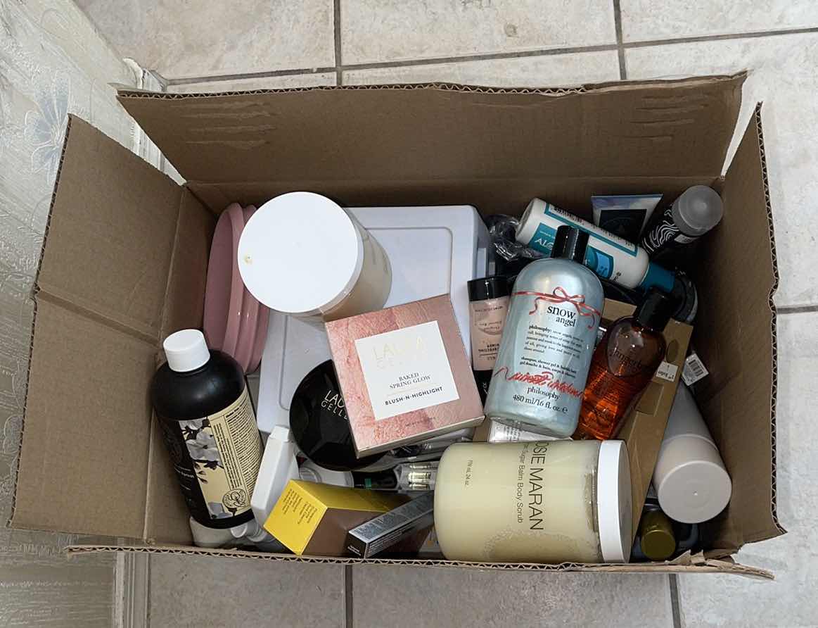 Photo 1 of ASSORTED TOILETRY SUNDRIES: PHILOSOPHY, LAURA TELLER, JOSIE MARAN