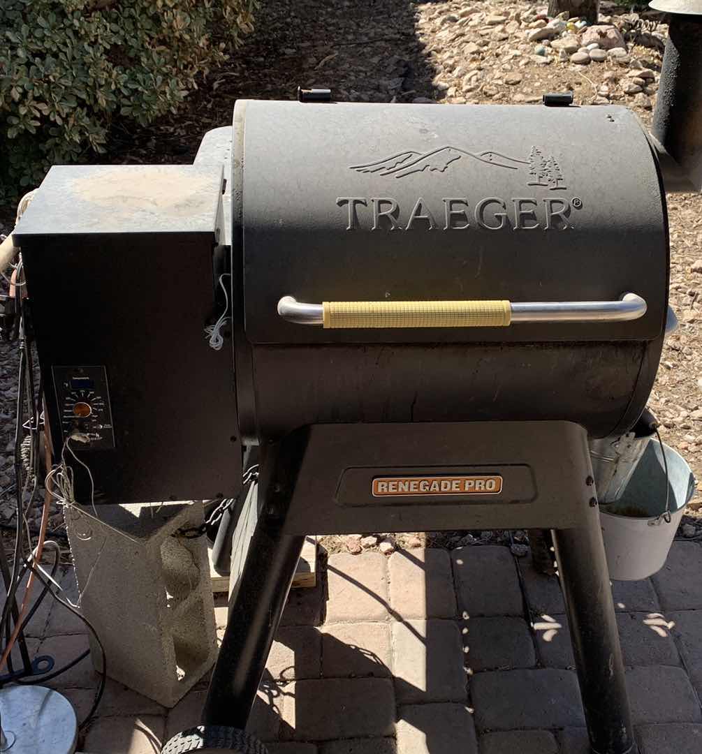 Photo 1 of TRAEGER RENEGADE PRO GRILL