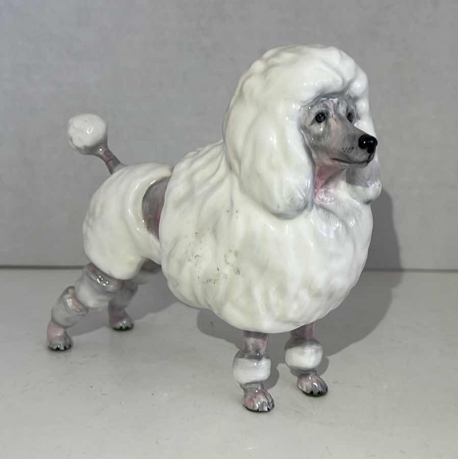 Photo 1 of ROYAL DOULTON FRENCH POODLE DOG FIGURINE 5.25”