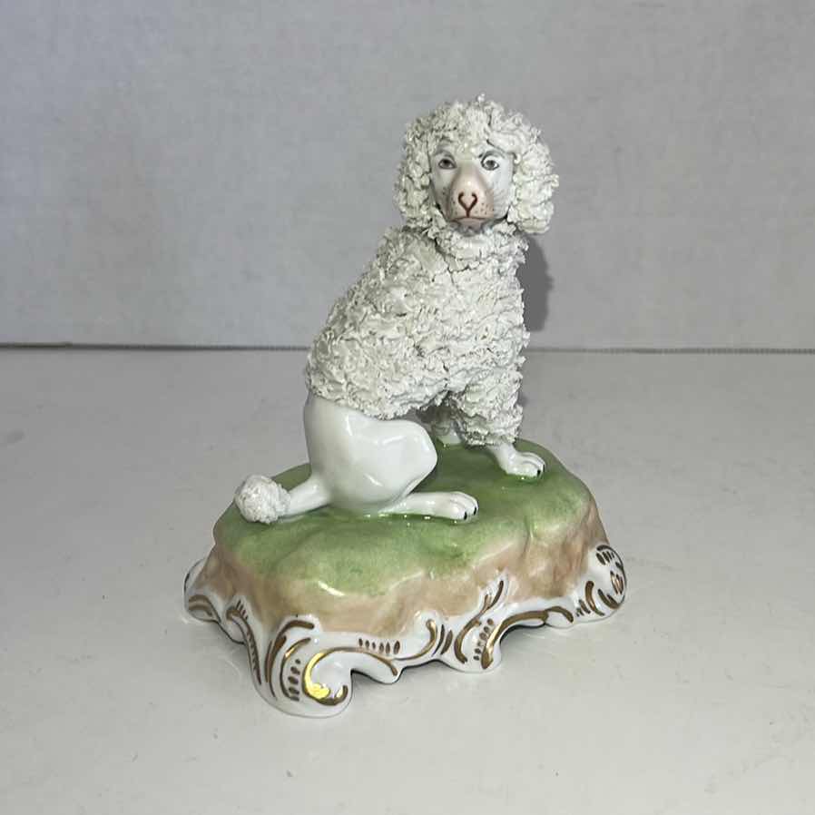 Photo 1 of ANTIQUE SÄCHSISCHE PORZELLANMANUFAKTUR DRESDEN PORCELAIN DOG ON PILLOW 1902 5”