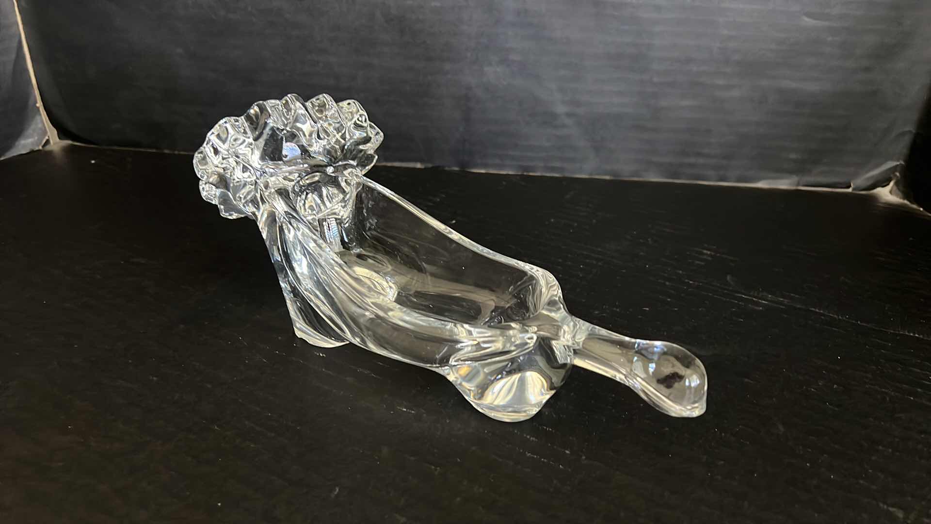 Photo 5 of VINTAGE SASAKI CRYSTAL LION CANDY NUT DISH 4”