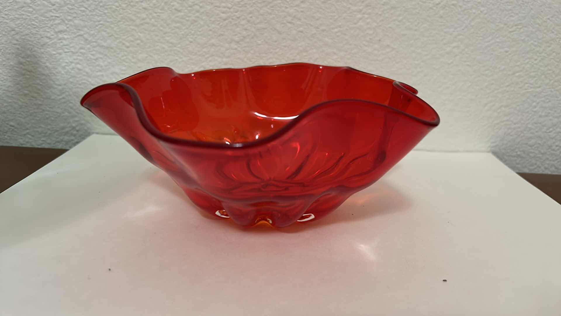Photo 4 of GLASS ORCHID VASE  H9.5” AND SCALLOPED BOWL