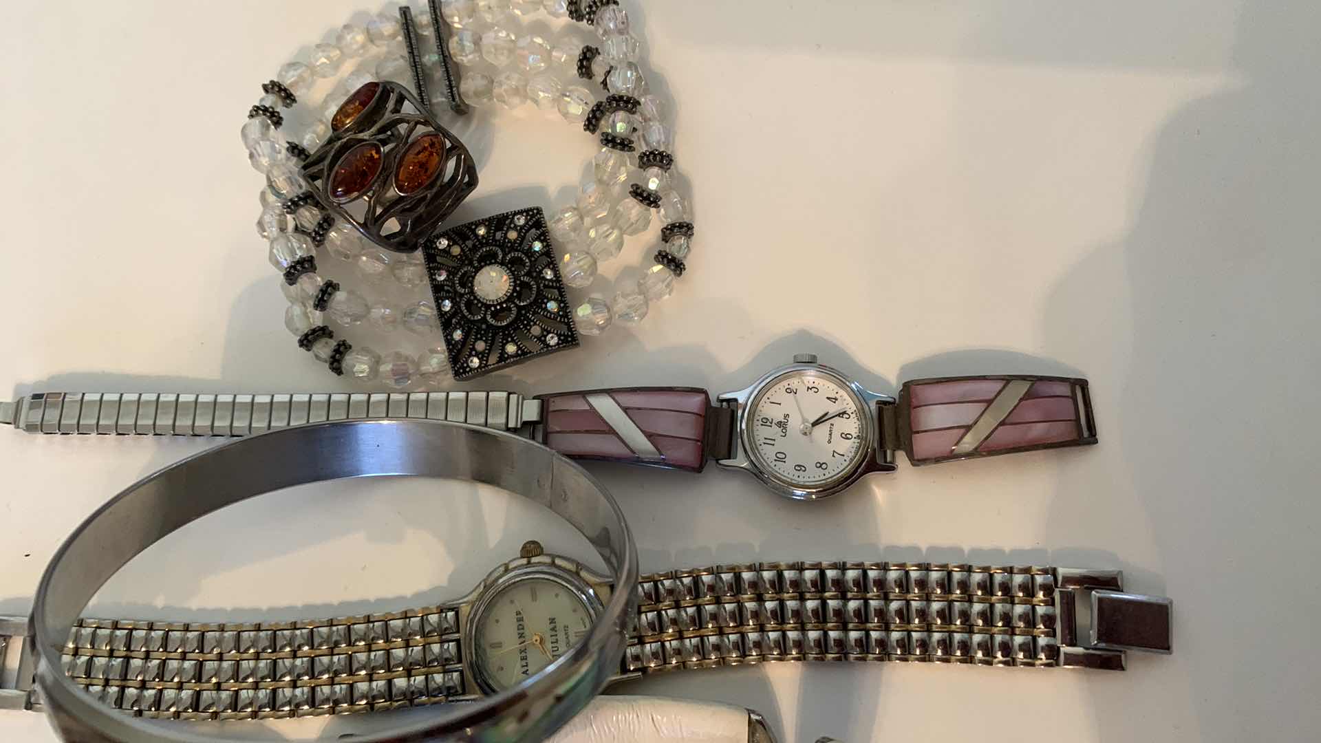 Photo 3 of WOMENS WATCHES AND JEWELRY