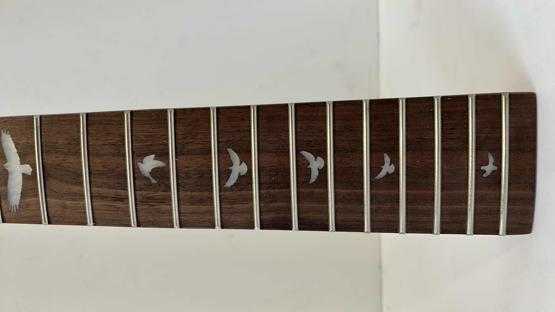 Photo 3 of 24FRET 4 STRING ELECTRIC BASS FLYING BIRD FINGERBOARD