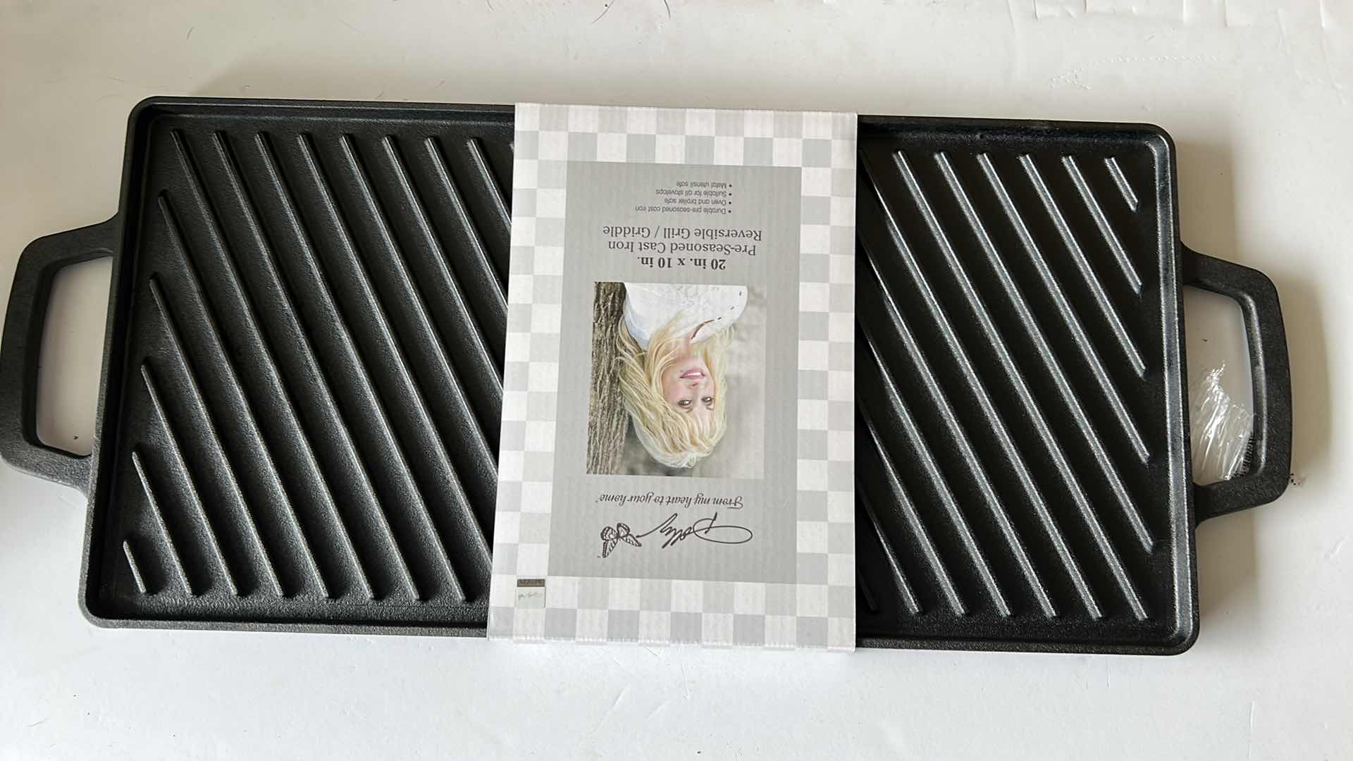 Photo 4 of NEW DOLLY PARTON PRESEASONED CAST IRON REVERSIBLE GRILL / GRIDDLE