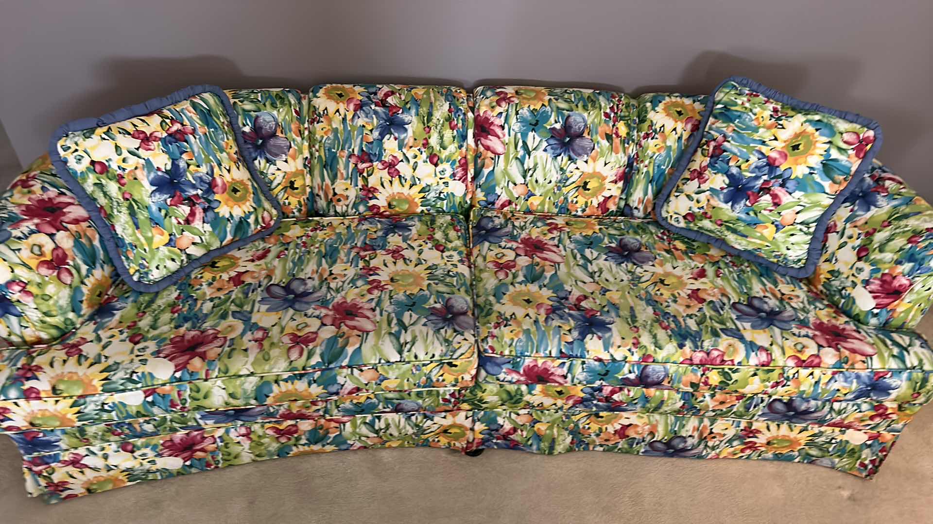 Photo 2 of FLORAL SOFA 88” x 3’