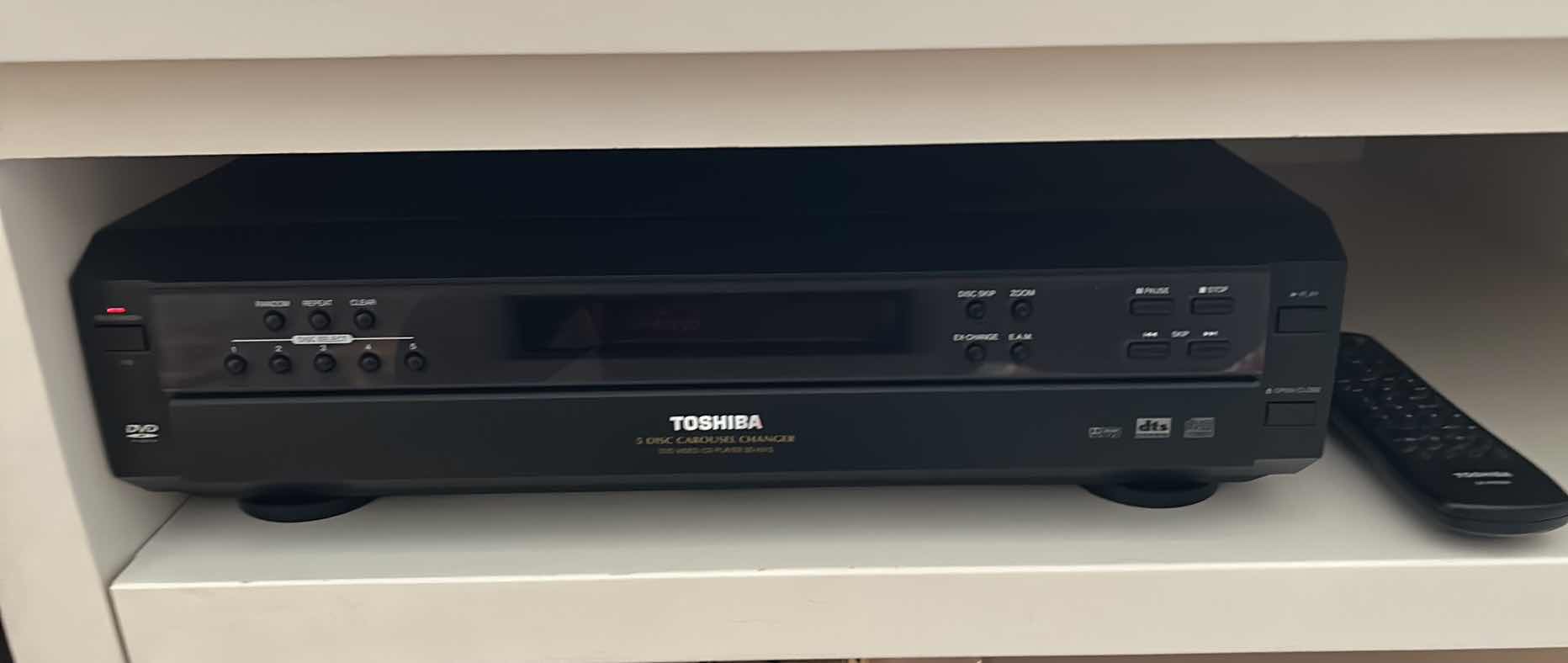 Photo 8 of TOSHIBA 5 DISC CAROUSEL CHANGER WITH REMOTE DVD’s AND DISC CLEANER