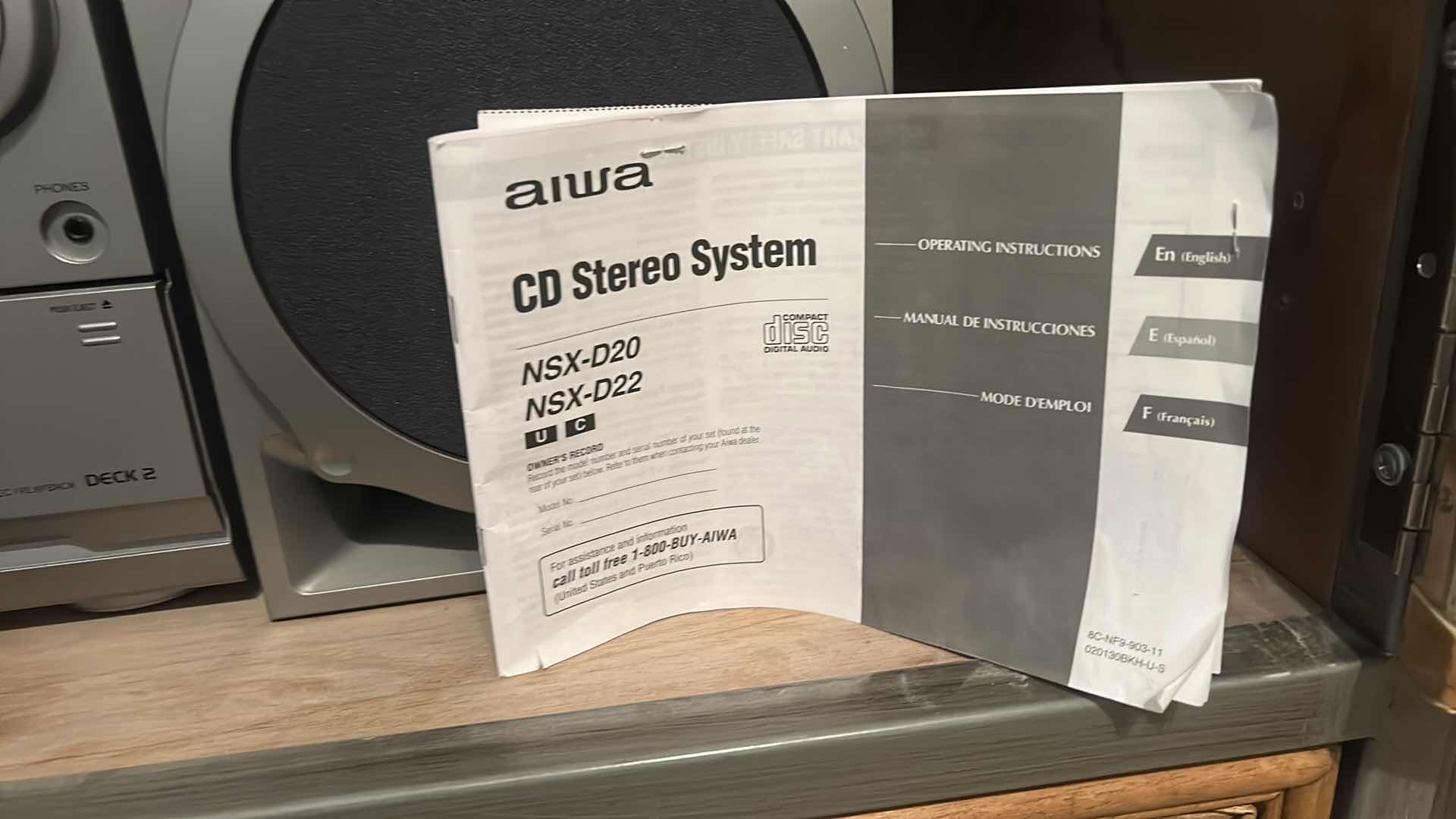 Photo 2 of AIWA CD STEREO SYSTEM