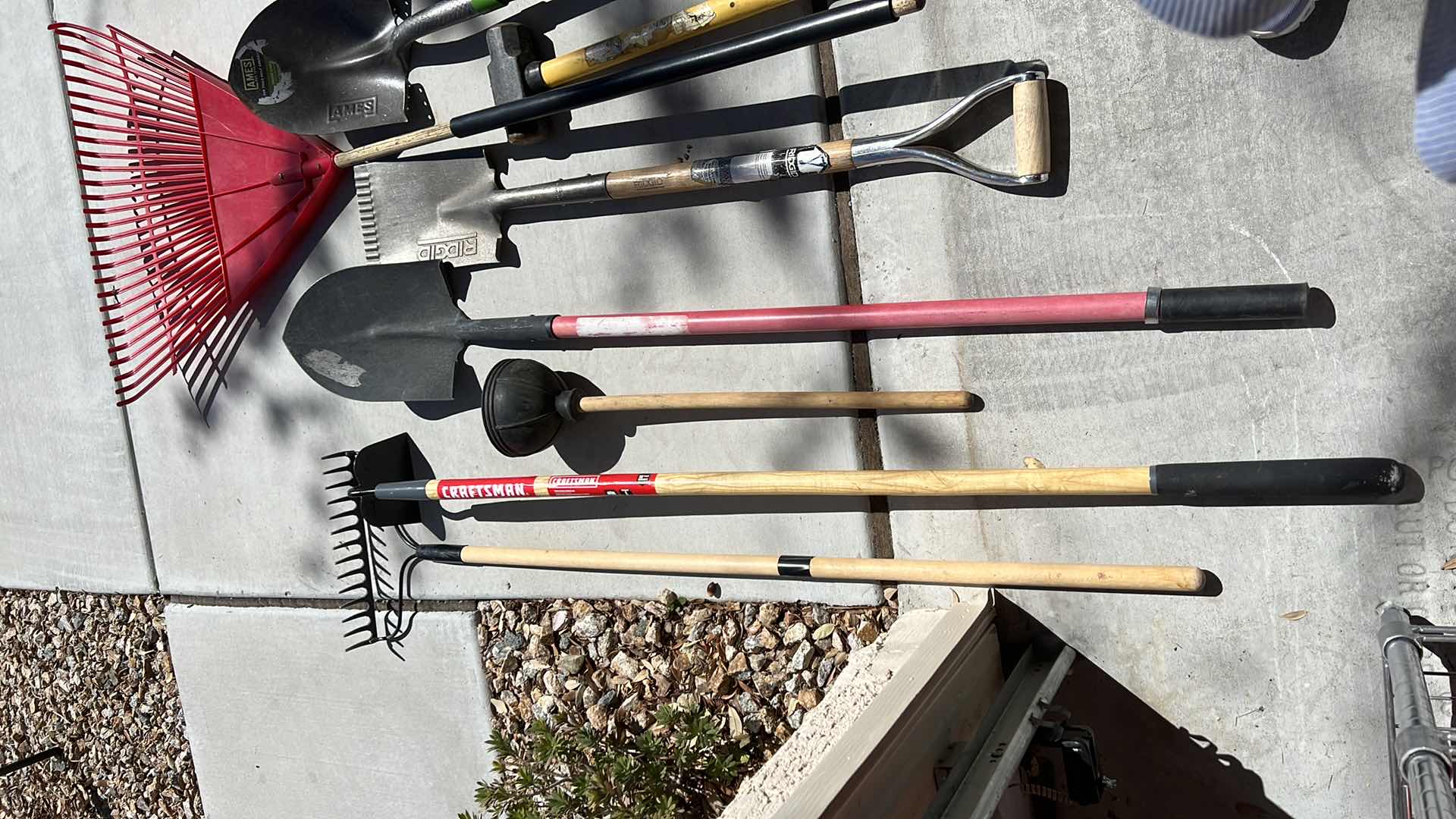 Photo 2 of LAWN & GARDEN TOOLS