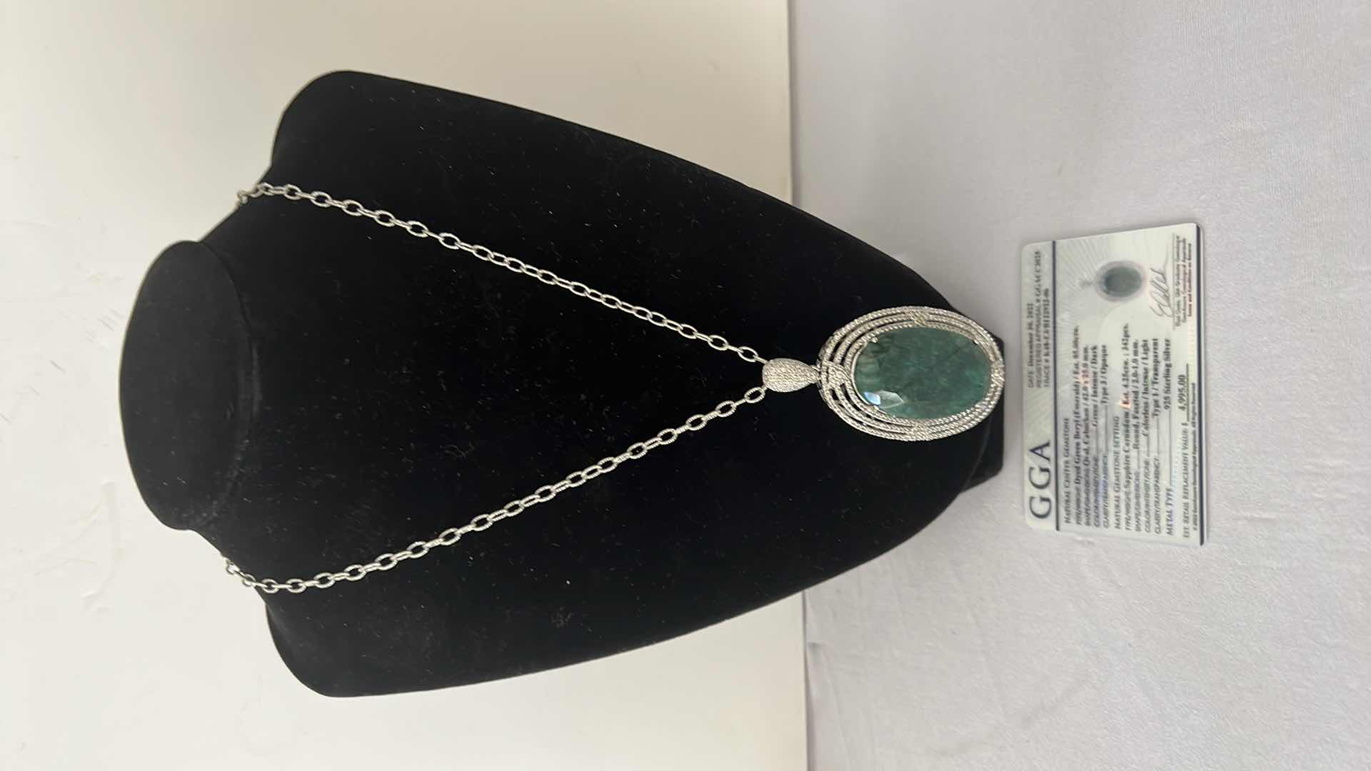 Photo 1 of 925 STERLING SILVER DYED GREEN BERYL EMERALD & SAPPHIRE CORUNDUM OVAL NECKLACE-GGA CERTIFIED   NK015378