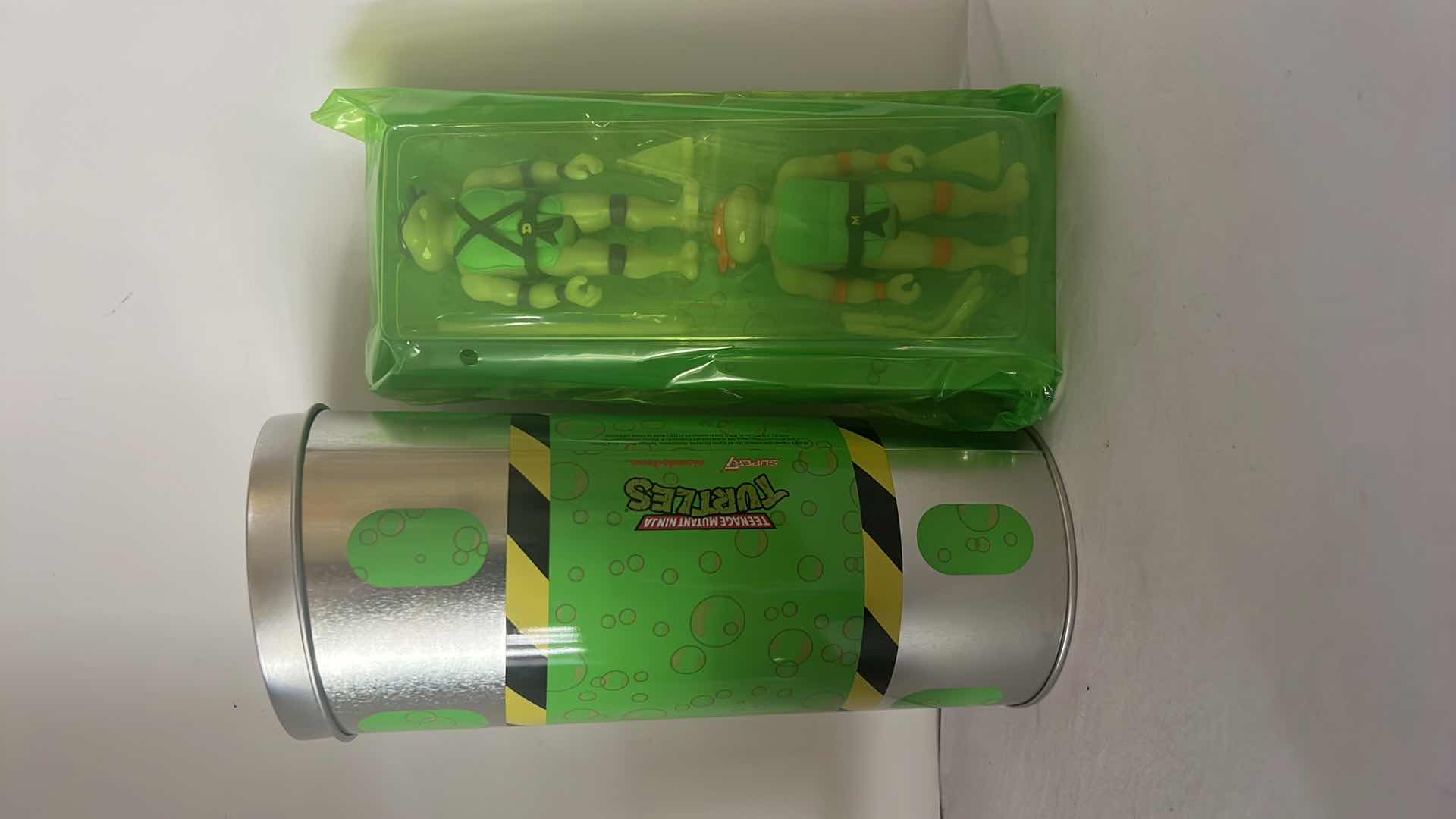 Photo 4 of BRAND NEW NICKELODEON TEENAGE MUTANT NINJA TURTLES “MUTAGEN OOZE DANGER TOXIC CANISTER” $110