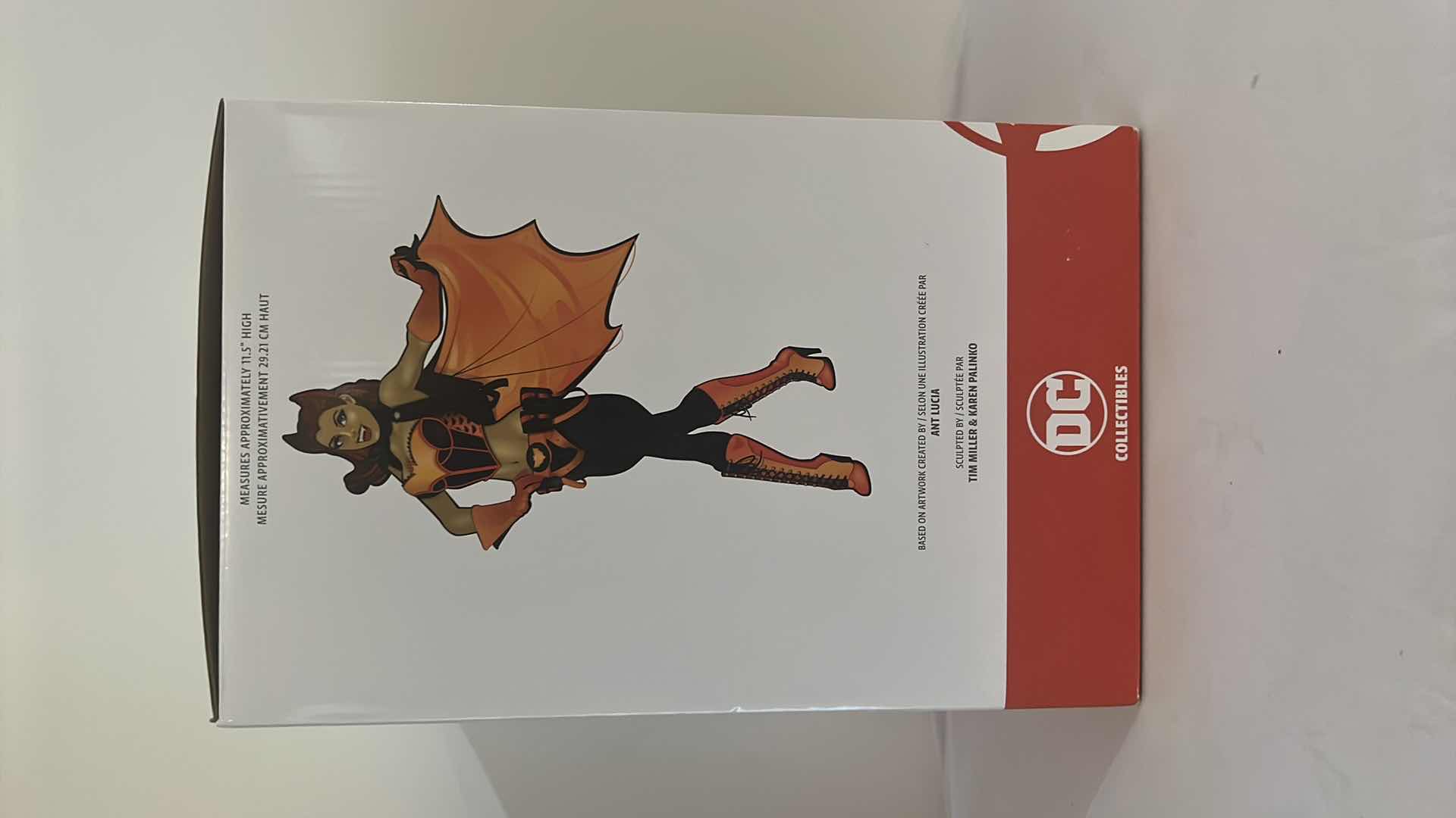 Photo 4 of BRAND NEW DC COLLECTIBLES BOMBSHELLS HALLOWEEN BATGIRL  $125