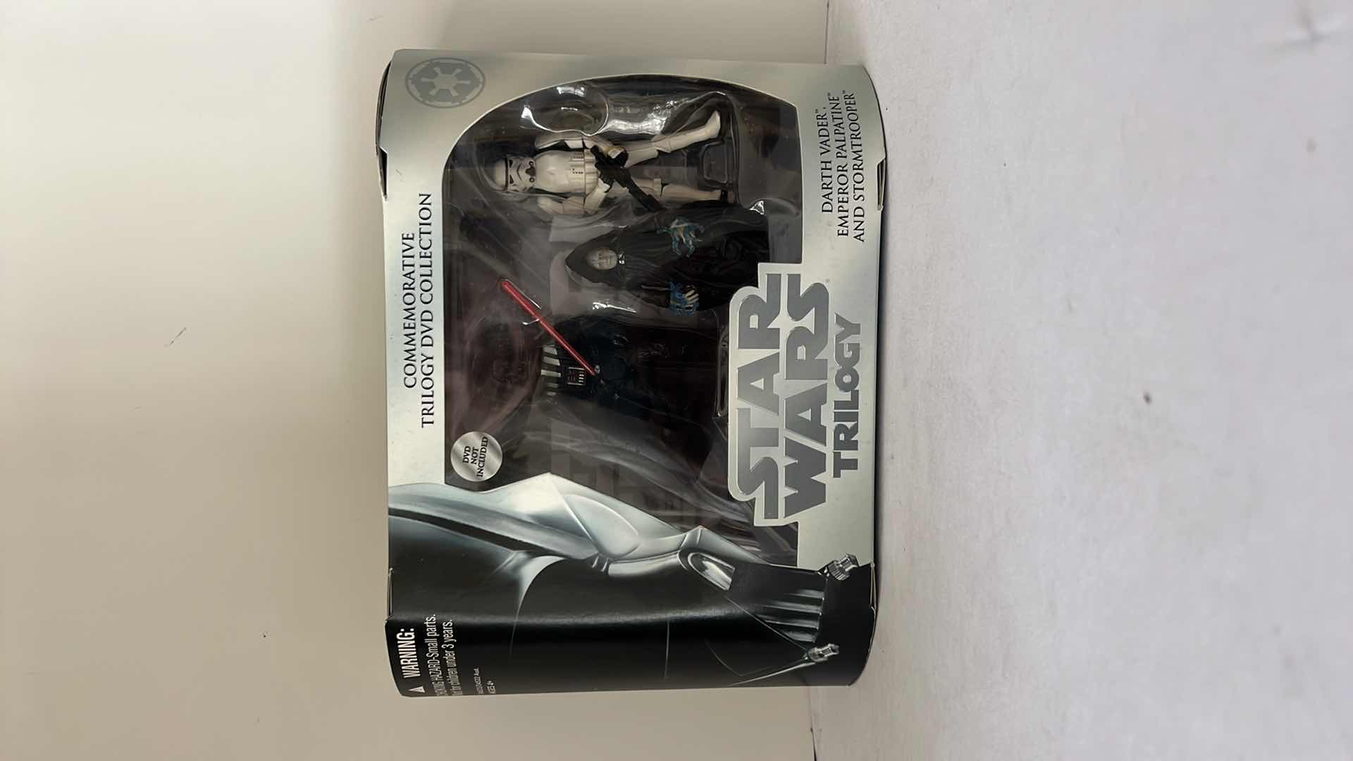 Photo 1 of BRAND NEW STAR WARS COMMEMORATIVE TRILOGY DVD COLLECTION (DVD NOT INCLUDED) FIGURINES $20