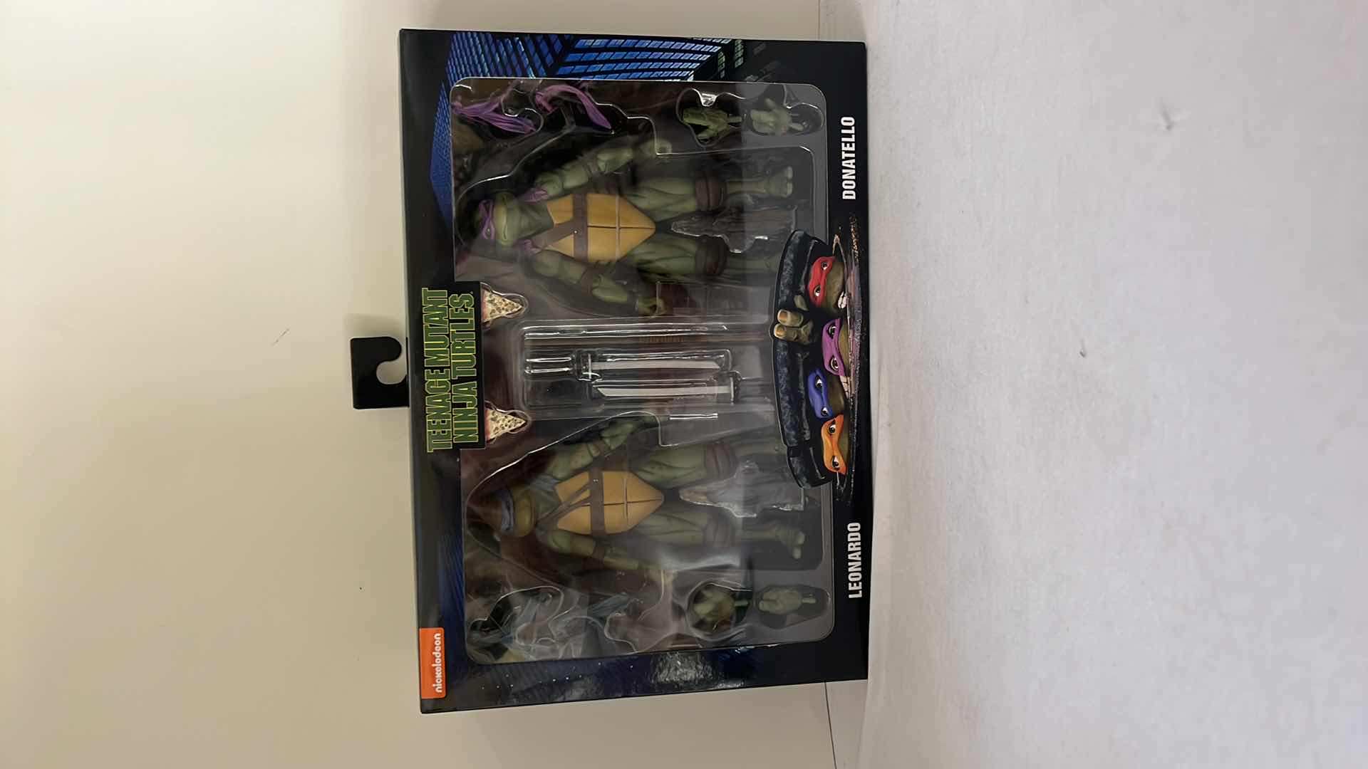 Photo 1 of BRAND NEW TEENAGE MUTANT NINJA TURTLES “LEONARDO & DONATELLO” ACTION FIGURES