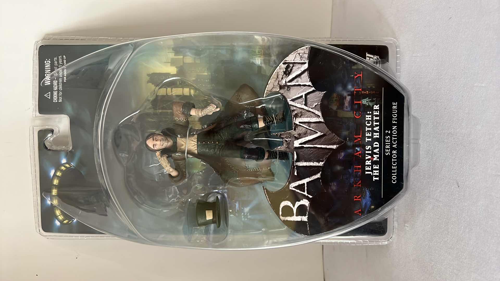 Photo 1 of BRAND NEW DC DIRECT SERIES 2 ARKHAM CITY “JERVIS TETCH THE MAD HATTER” COLLECTOR ACTION FIGURE  $40