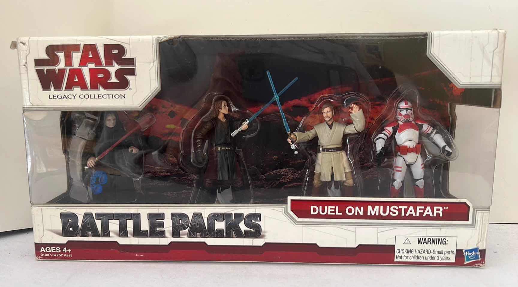 Photo 1 of BRAND NEW HASBRO STAR WARS LEGACY COLLECTION “DUAL ON MUSTAFER” ACTION FIGURES $75