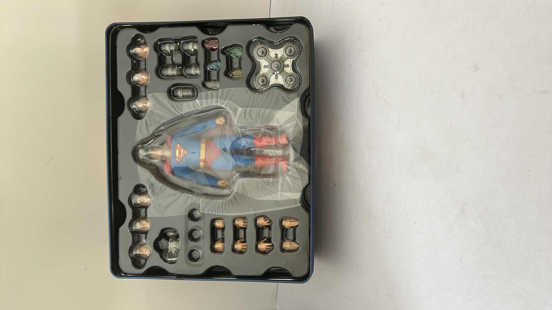 Photo 3 of BRAND NEW DC SUPERMAN THE MAN OF STEEL COLLECTORS ACTION FIGURE $120