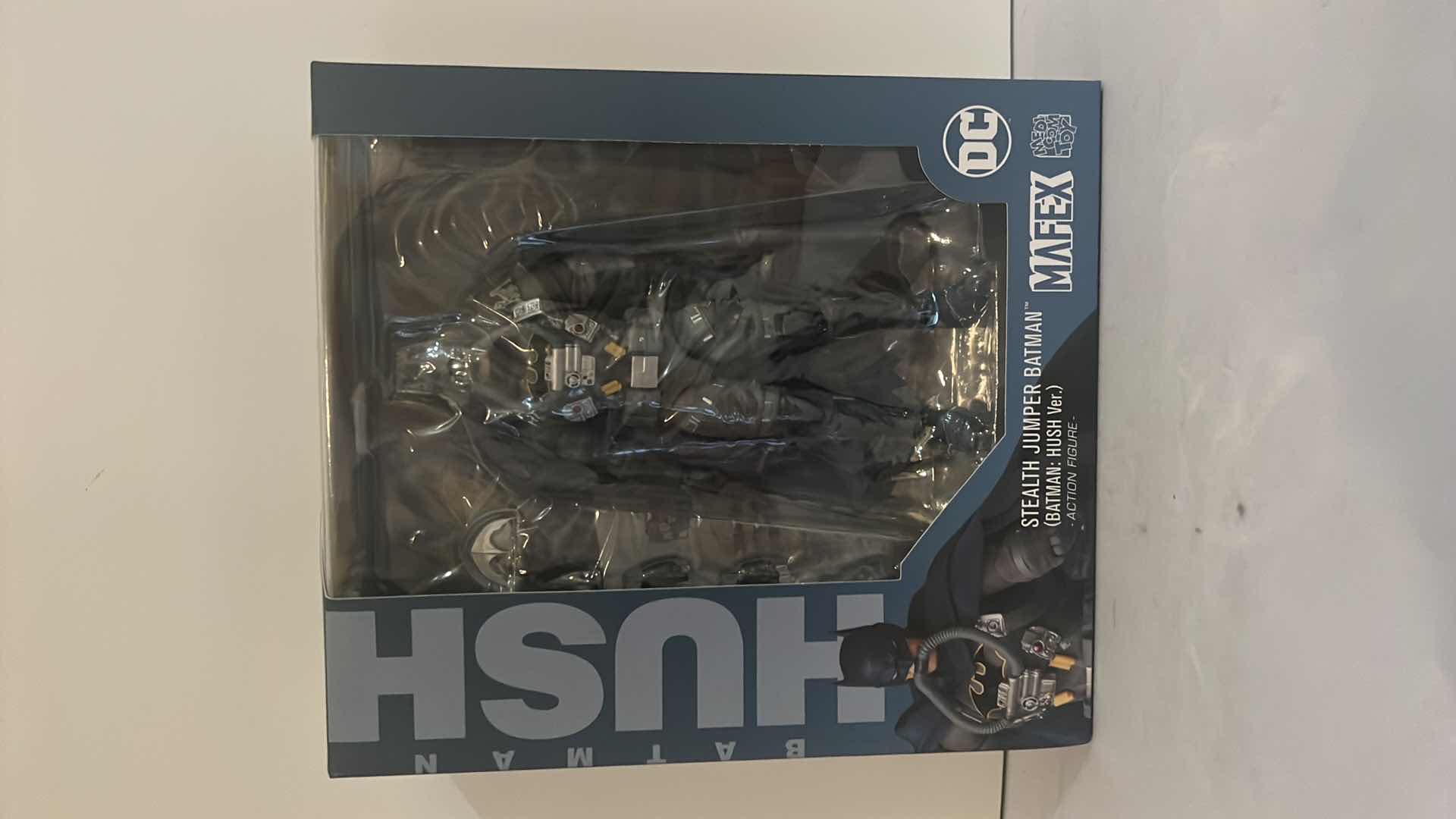 Photo 1 of BRAND NEW DC BATMAN HUSH “STEALTH JUMPER BATMAN” FIGURE