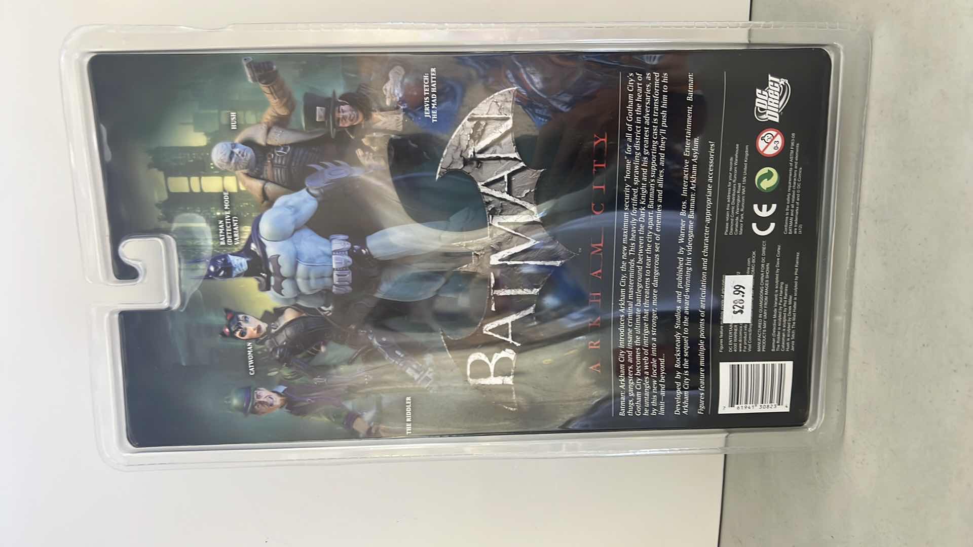 Photo 2 of BRAND NEW DC DIRECT BATMAN ARKHAM CITY “CATWOMAN” COLLECTOR ACTION FIGURE $29