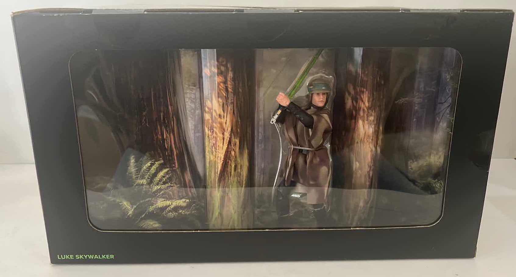 Photo 2 of BRAND NEW HASBRO DISNEY STAR WARS THE BLACK SERIES “RETURN OF THE JEDI” SET $200