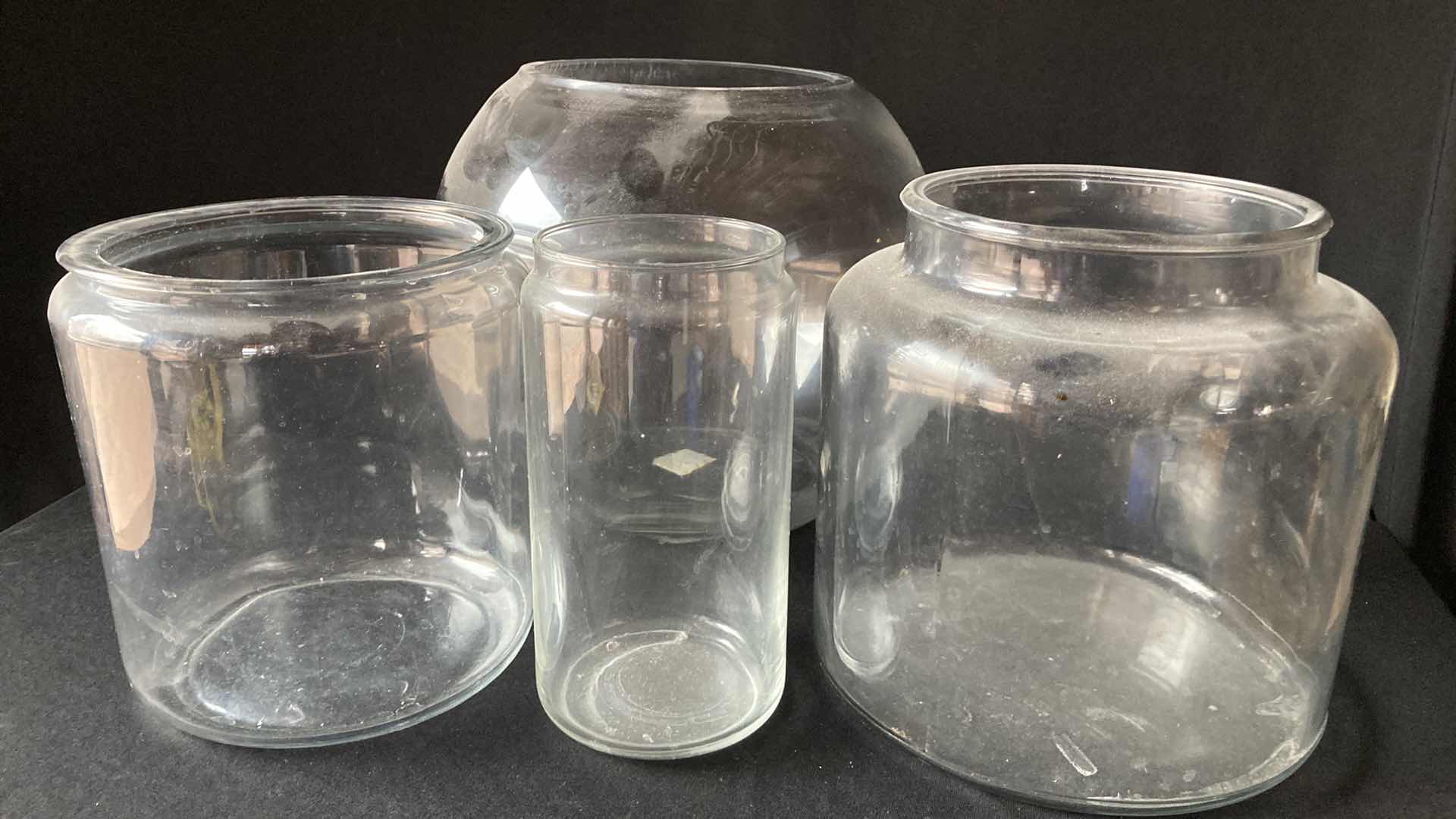 Photo 1 of CLEAR GLASS VASES VARIOUS SIZES (4)
