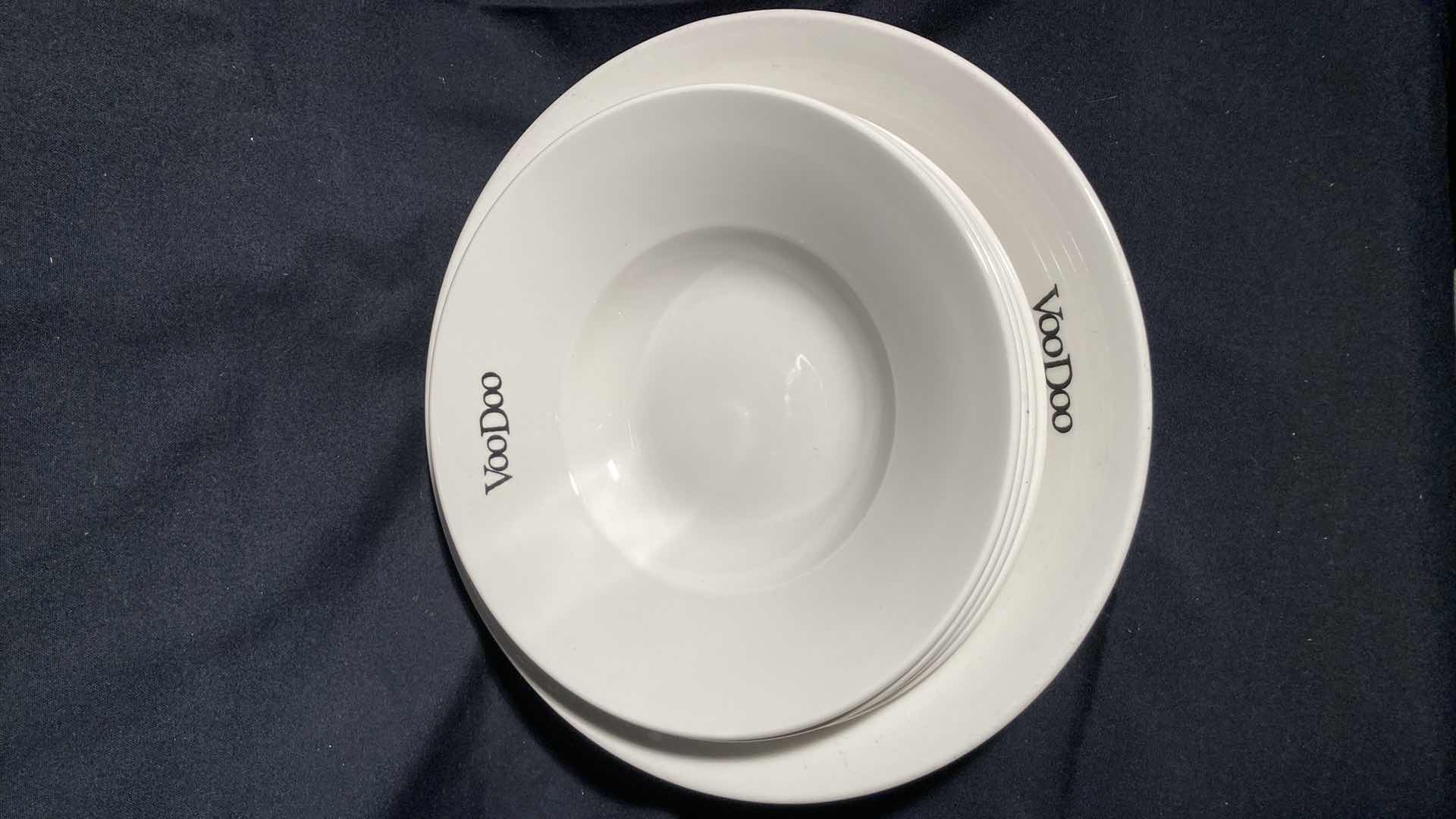 Photo 2 of DUDSON VOODOO WHITE DINING SET (9)