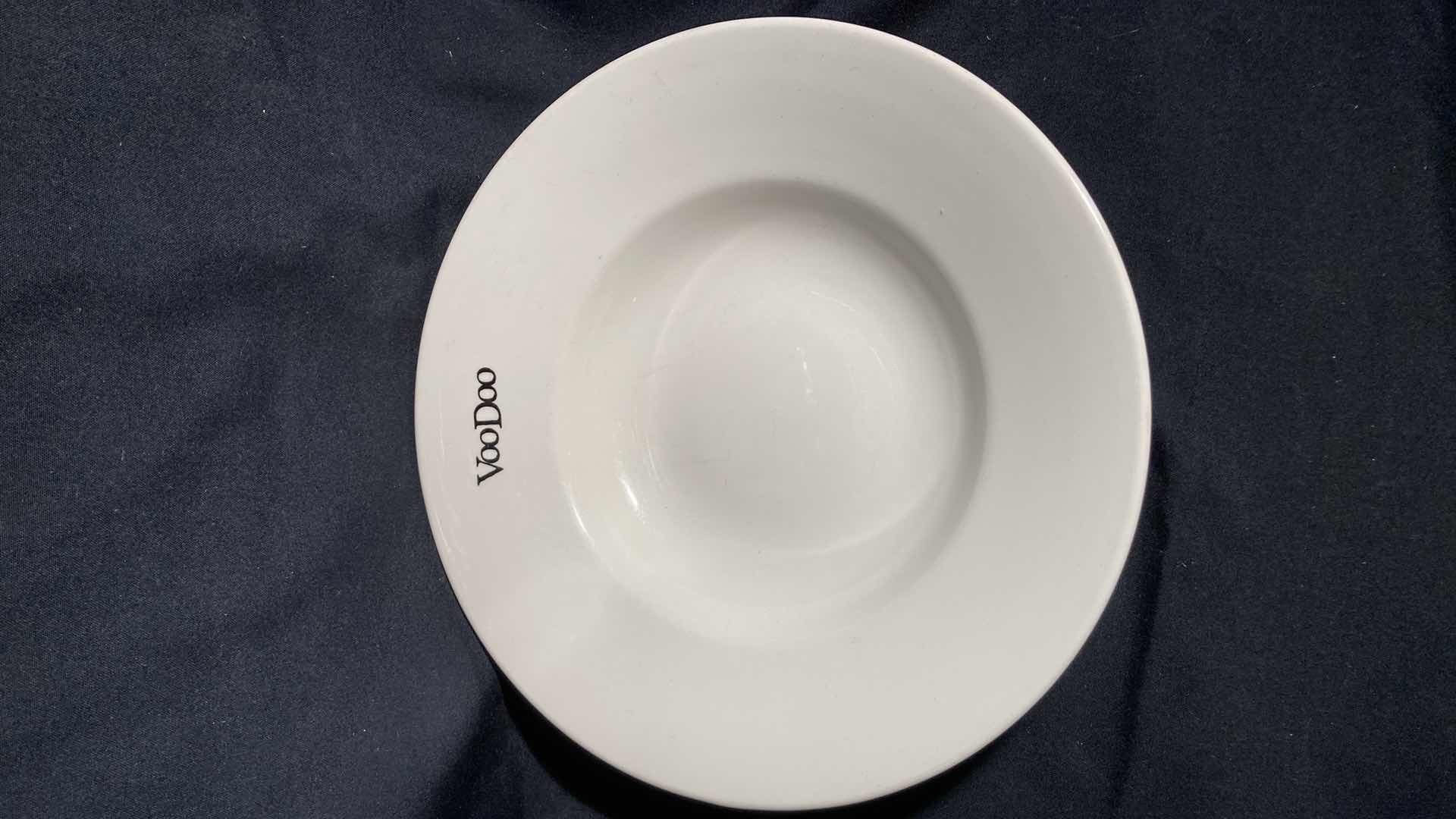 Photo 3 of DUDSON VOODOO WHITE DINING SET (9)