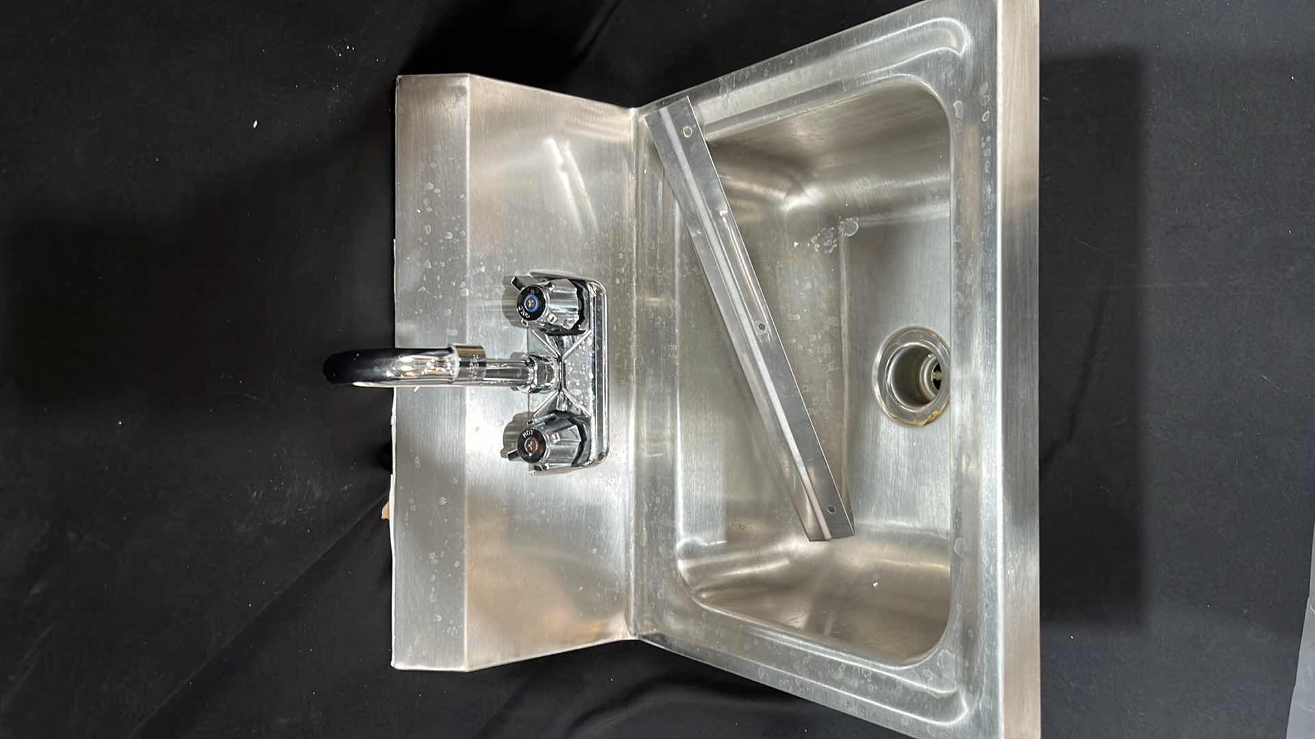 Photo 4 of STAINLESS STEEL HAND SINK 15” X 17.25” X 15”H