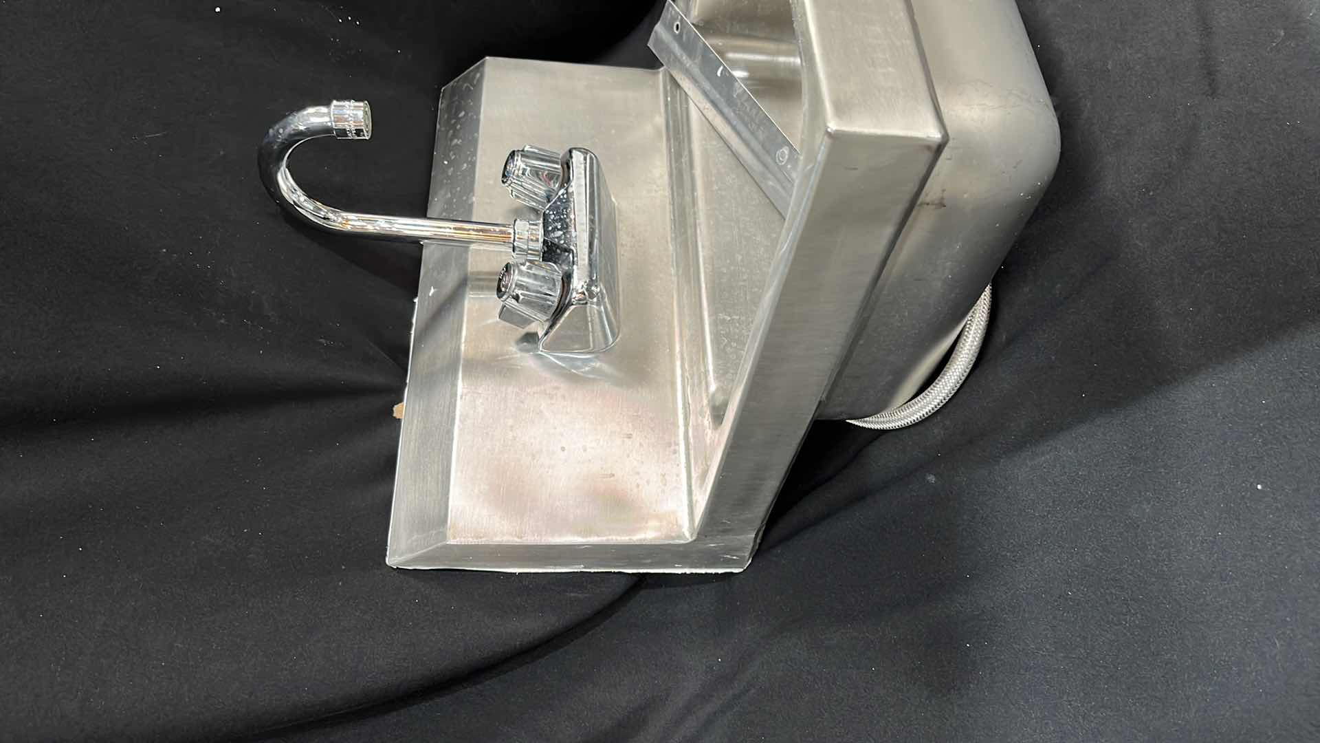 Photo 3 of STAINLESS STEEL HAND SINK 15” X 17.25” X 15”H