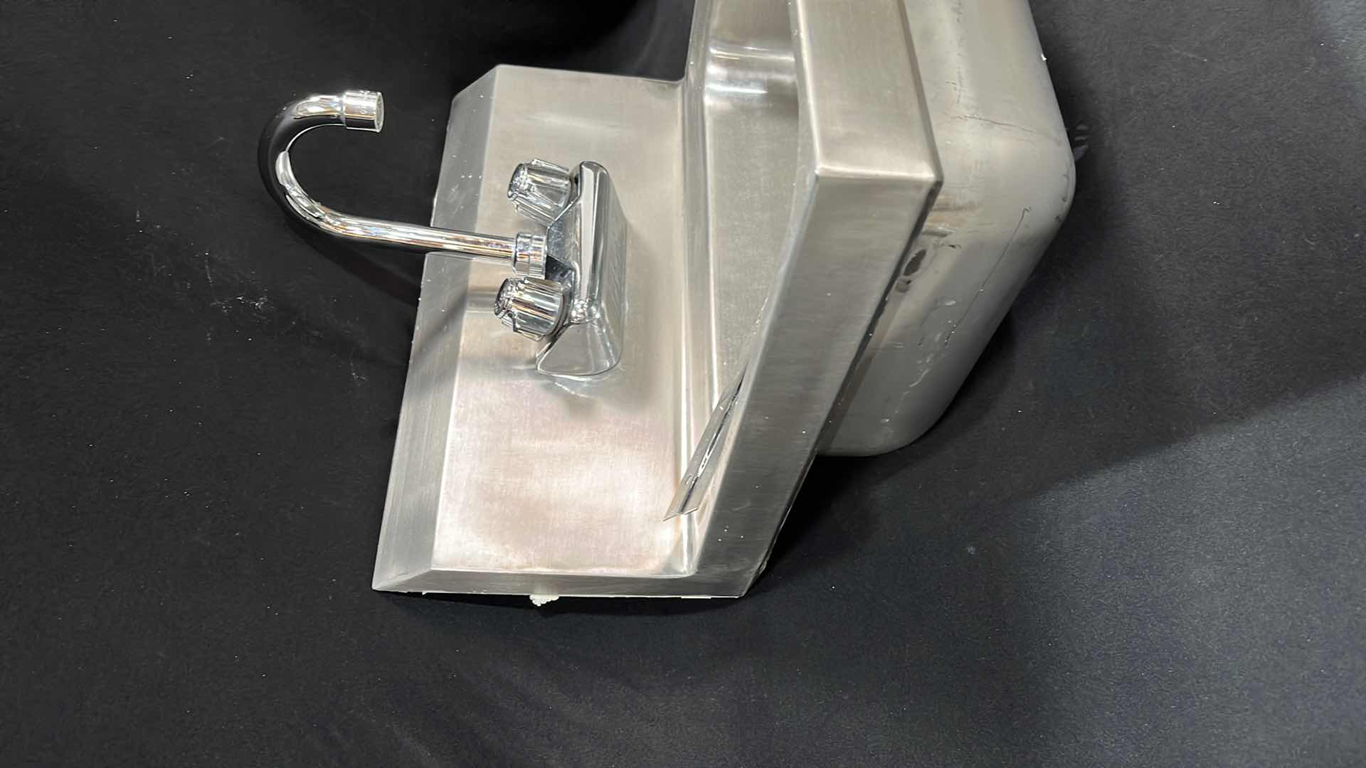 Photo 4 of STAINLESS STEEL HAND SINK 15” X 17.25” X 15”H