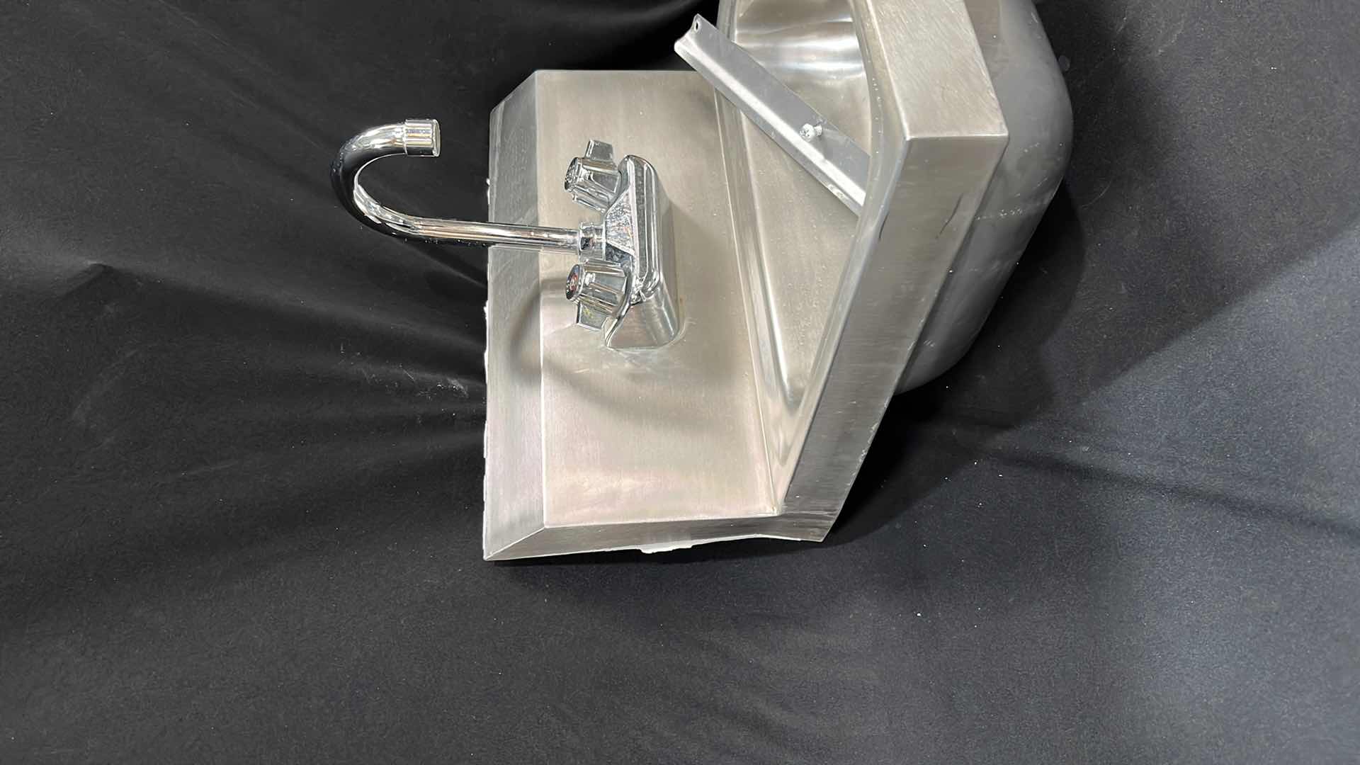 Photo 4 of STAINLESS STEEL HAND SINK 15” X 17.25” X 15”H