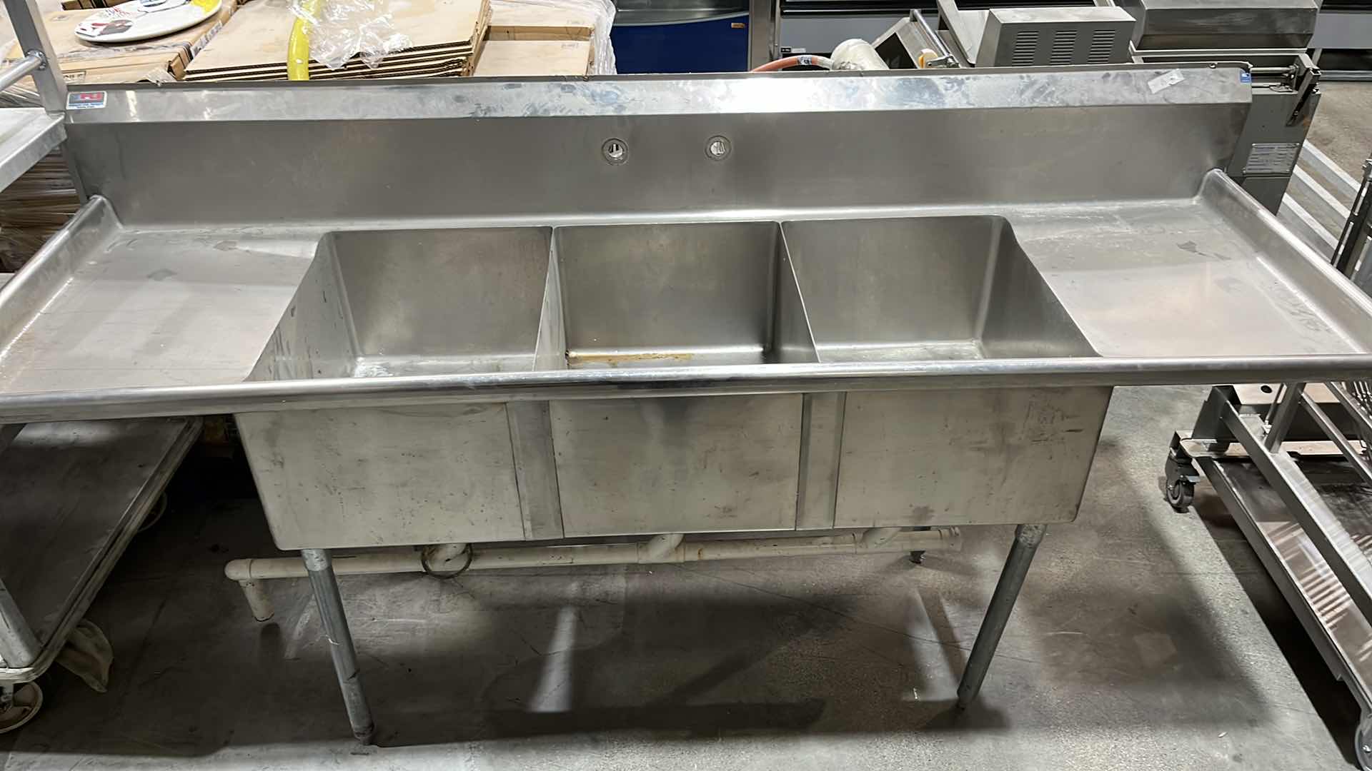 Photo 2 of STAINLESS STEEL COMMERCIAL THREE COMPARTMENT KITCHEN SINK W TWO DRAINBOARDS 29.75” X 90”
