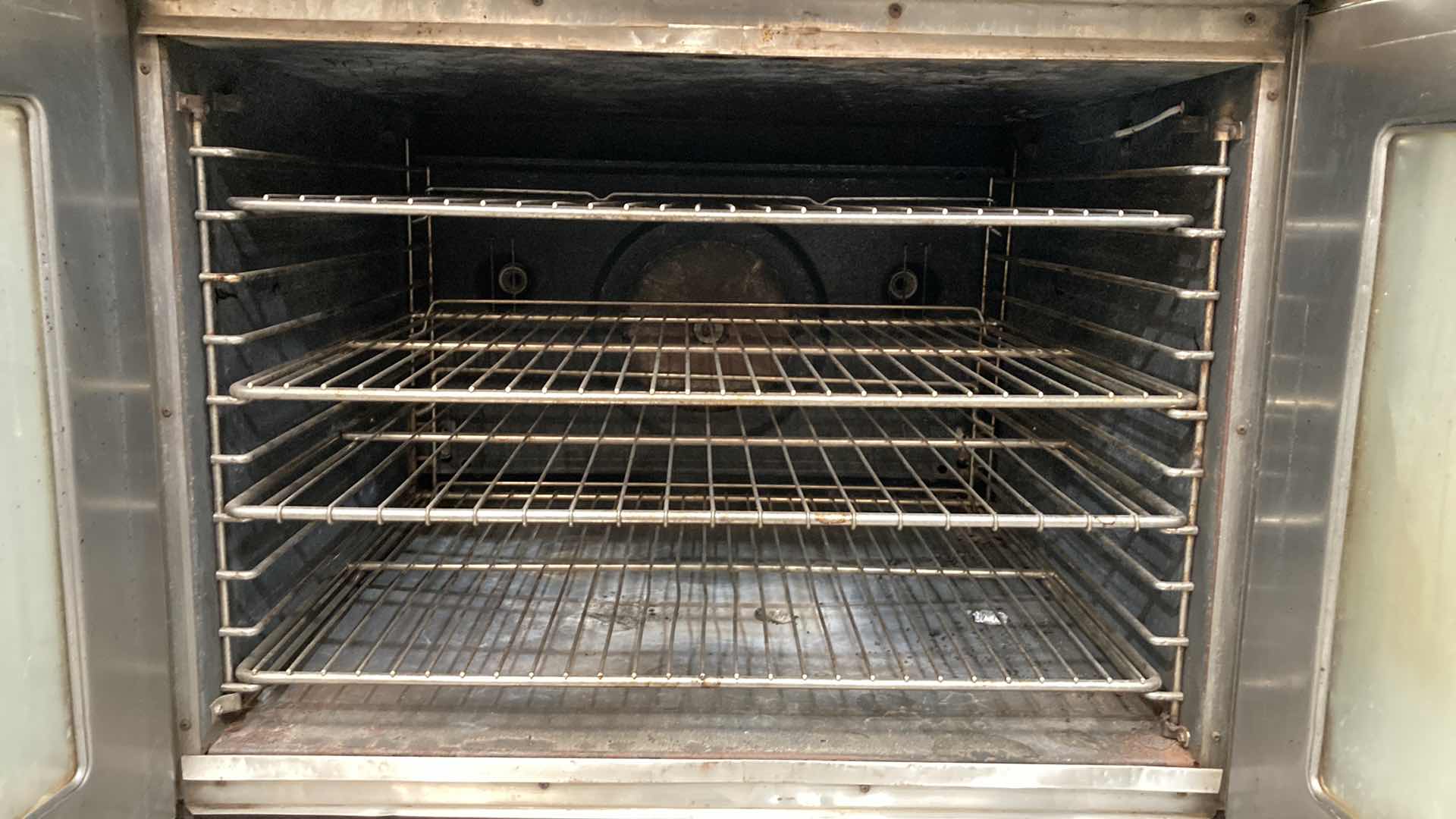 Photo 8 of BLODGETT 2 TIER COMMERCIAL CONVECTION OVEN (ELECTRICAL SHORT)