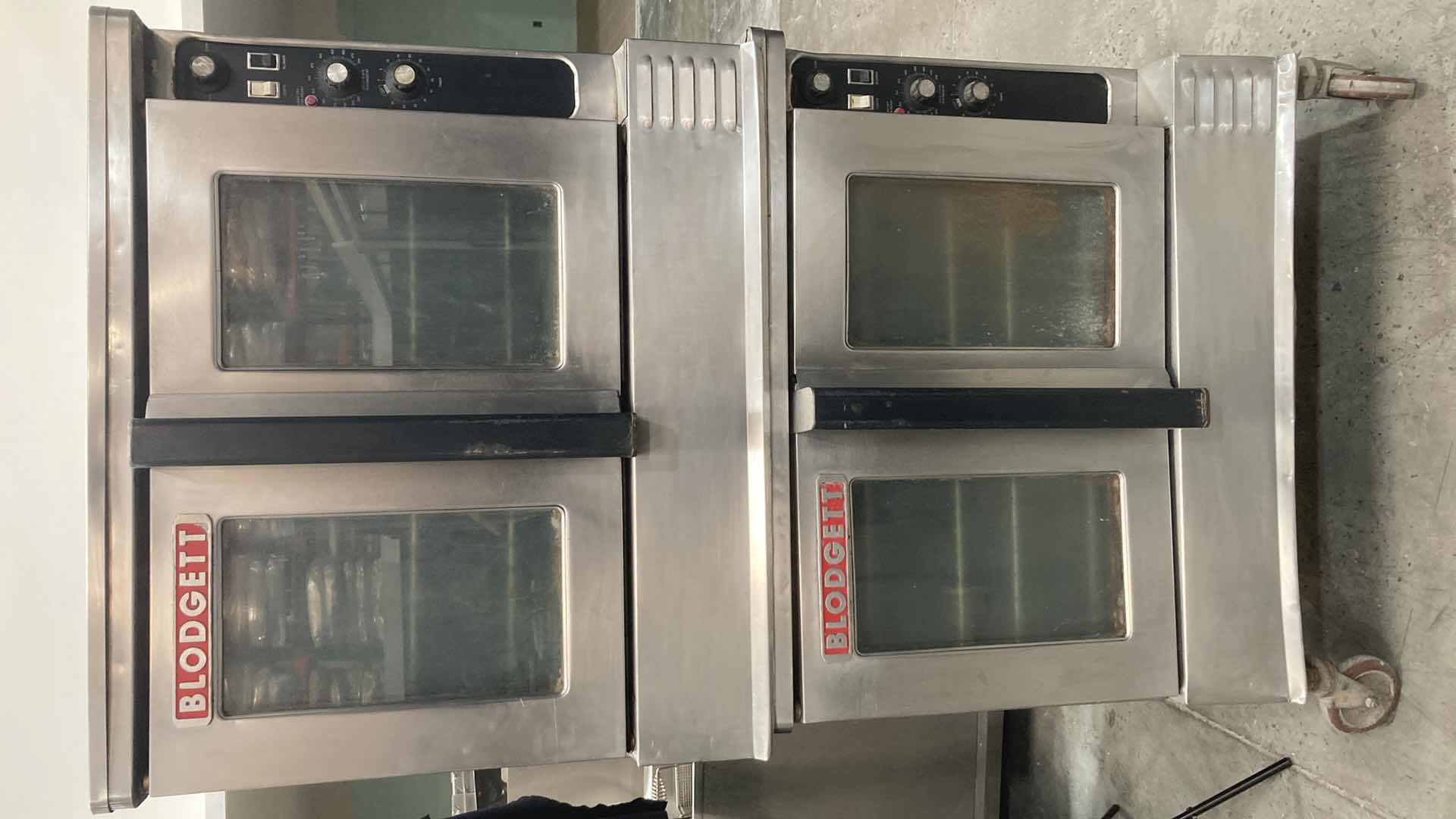 Photo 1 of BLODGETT 2 TIER COMMERCIAL CONVECTION OVEN (ELECTRICAL SHORT)