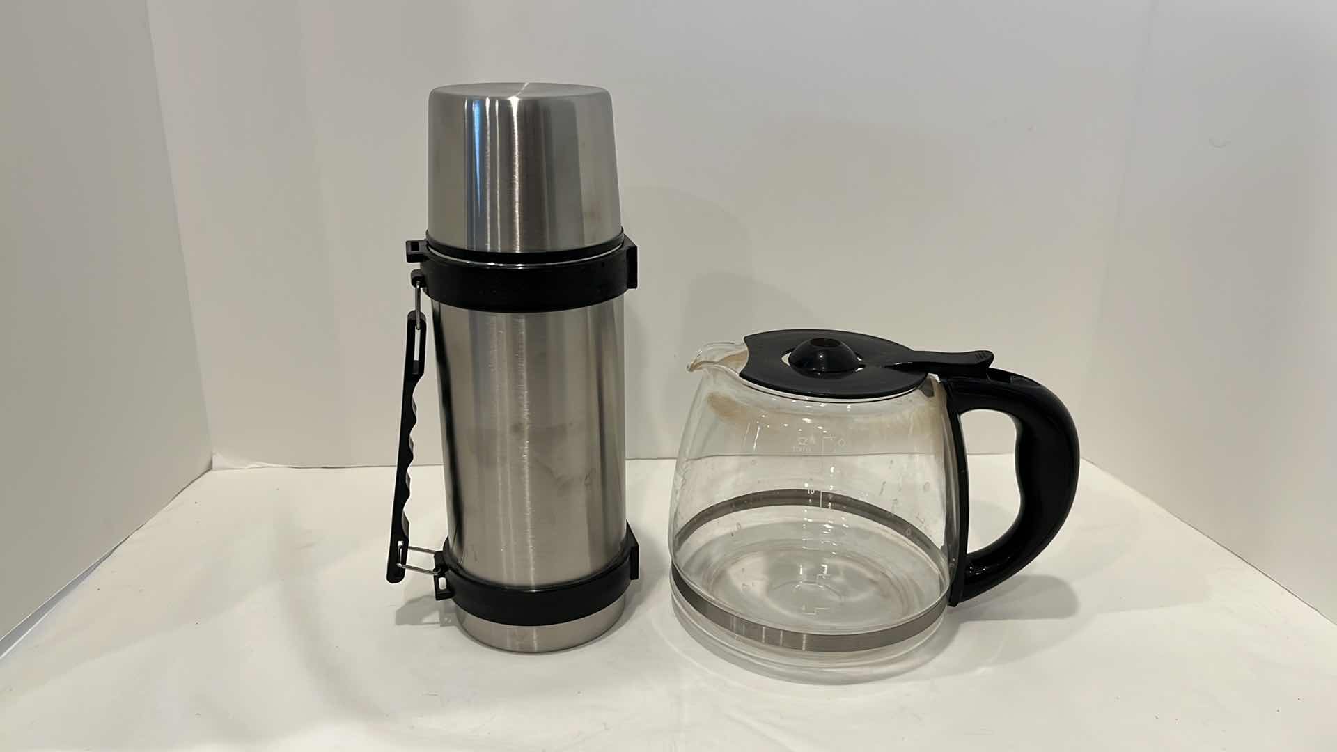 Photo 1 of STAINLESS STEEL 32 OZ VACUUM PORTABLE INSULATED TRAVEL FLASK BOTTLE
& 12 CUP COFFEE POT