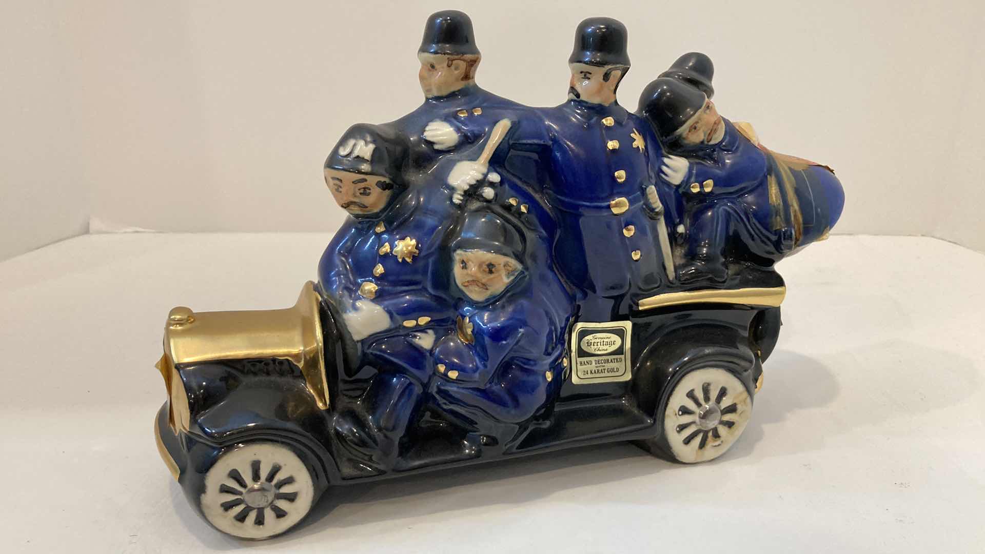 Photo 1 of HERITAGE CHINA HAND DECORATED W 24K GOLD BOBBY POLICE CAR DECANTER 1971 11.5” X 4.5” H7”