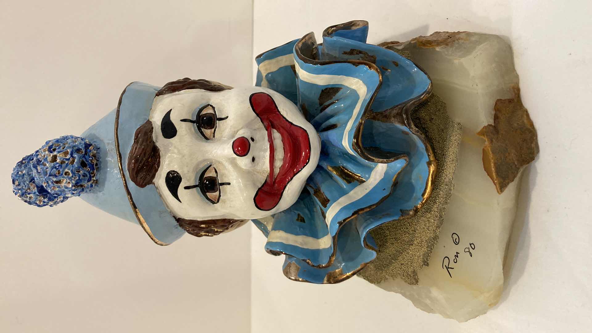 Photo 1 of CLOWN CERAMIC HEAD FIGURE W QUARTS BASE BY RON LEE 1980 NO.410 (DETACHED)