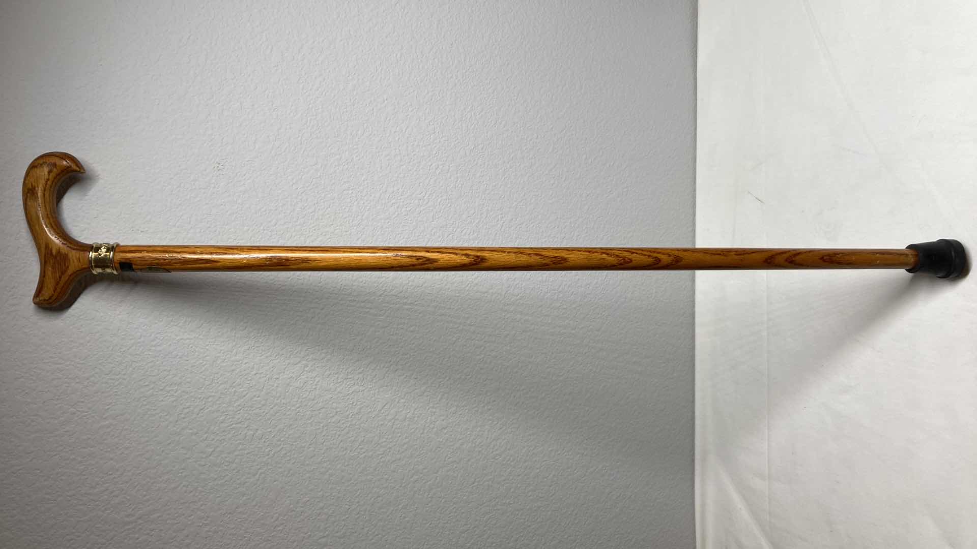 Photo 3 of ROYAL CANES OAK CANE H34”