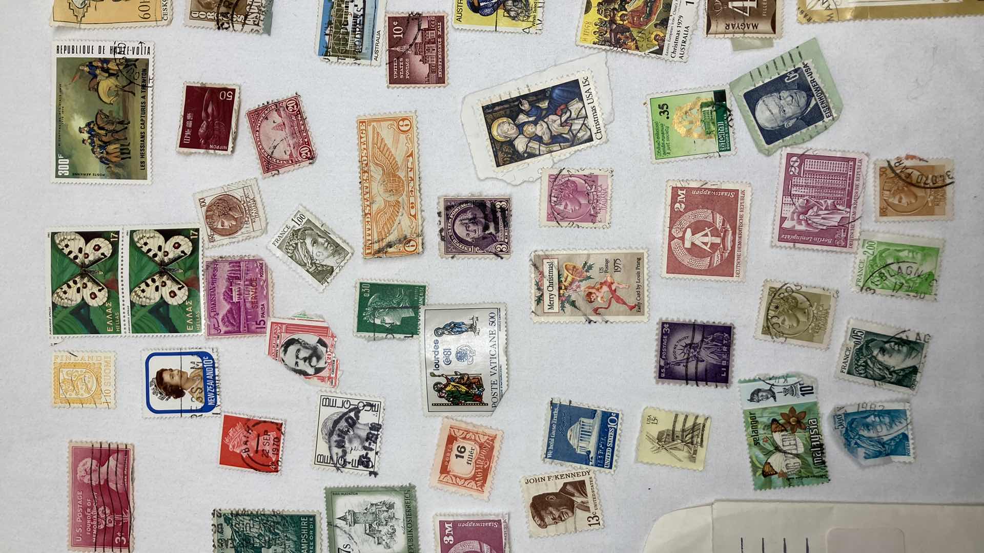 Photo 7 of STAMPS FROM AROUND THE WORLD (APPROX 75)